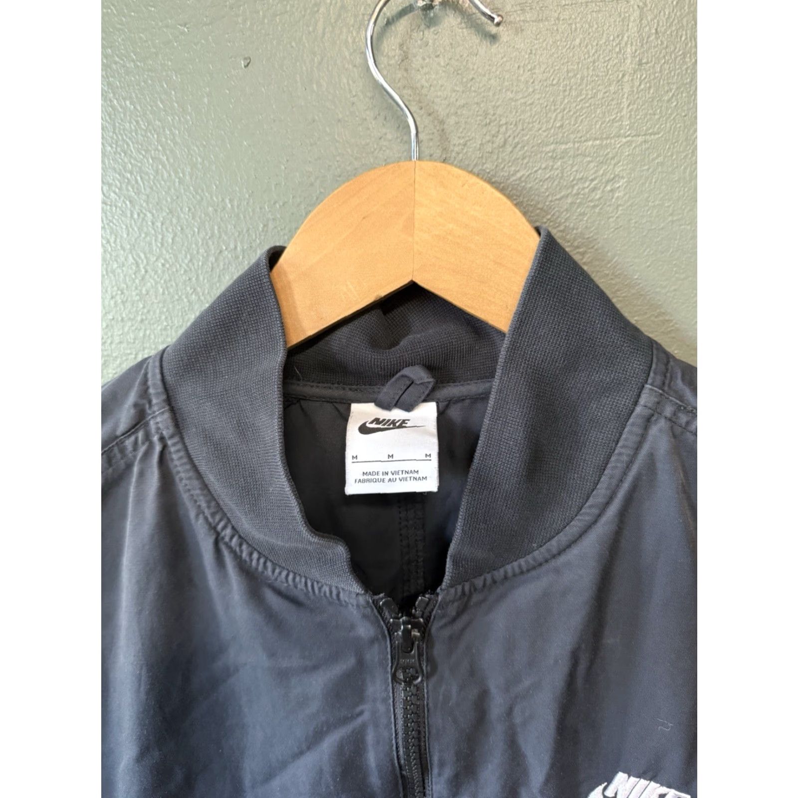 Nike Nike Womens Jacket Softshell Full Zip Black M Athletic Size M / US 6-8 / IT 42-44 - 3 Thumbnail