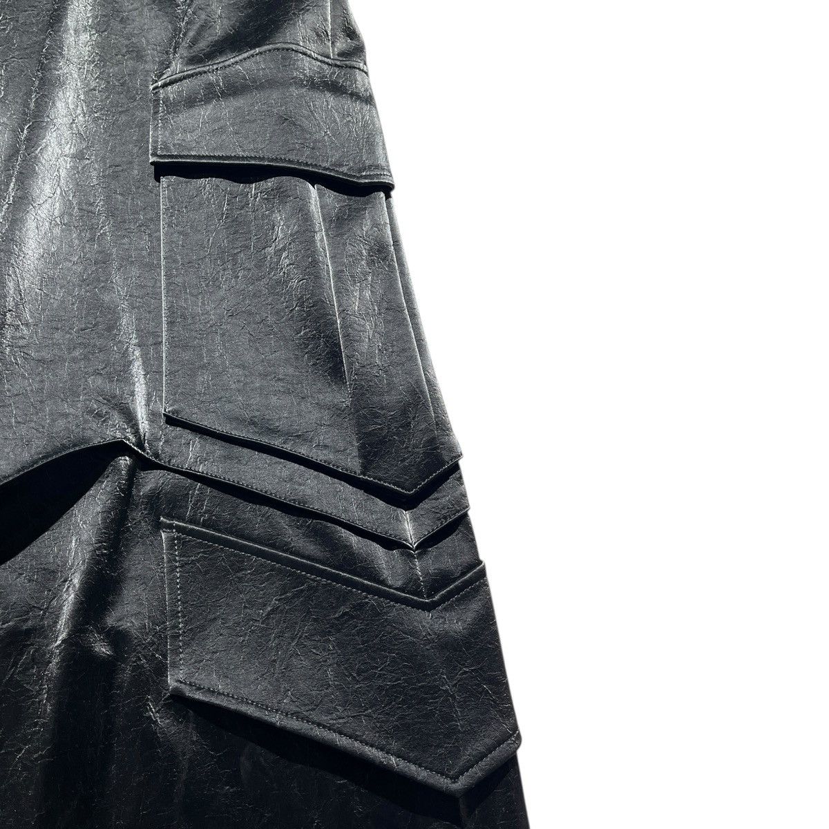 MSGM Glossy coated baggy cargo Size US 30 / EU 46 - 2 Thumbnail