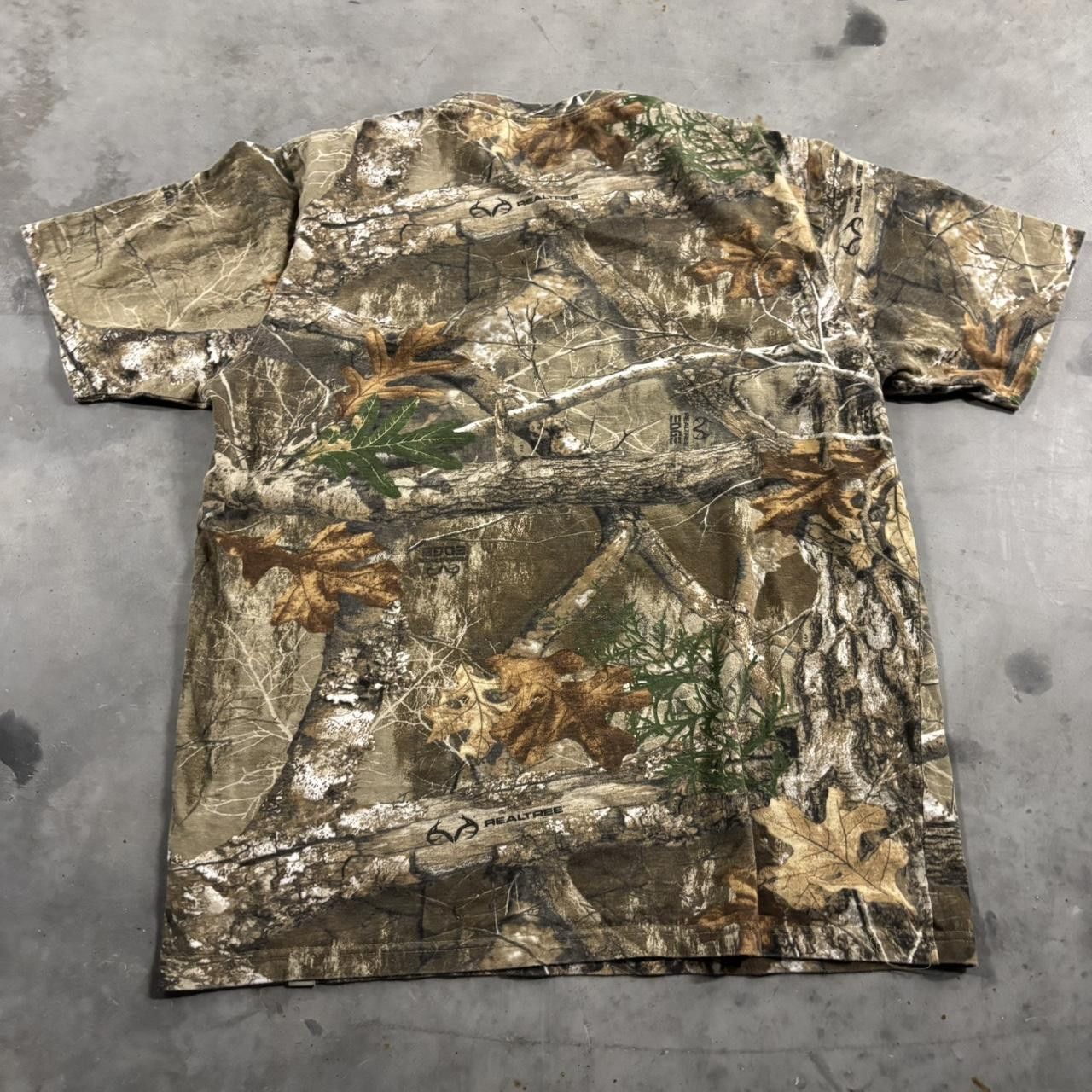 Realtree Crazy Vintage Y2K/2000s Real Tree Camo Streetwear Essential Tee! Size US L / EU 52-54 / 3 - 4 Thumbnail