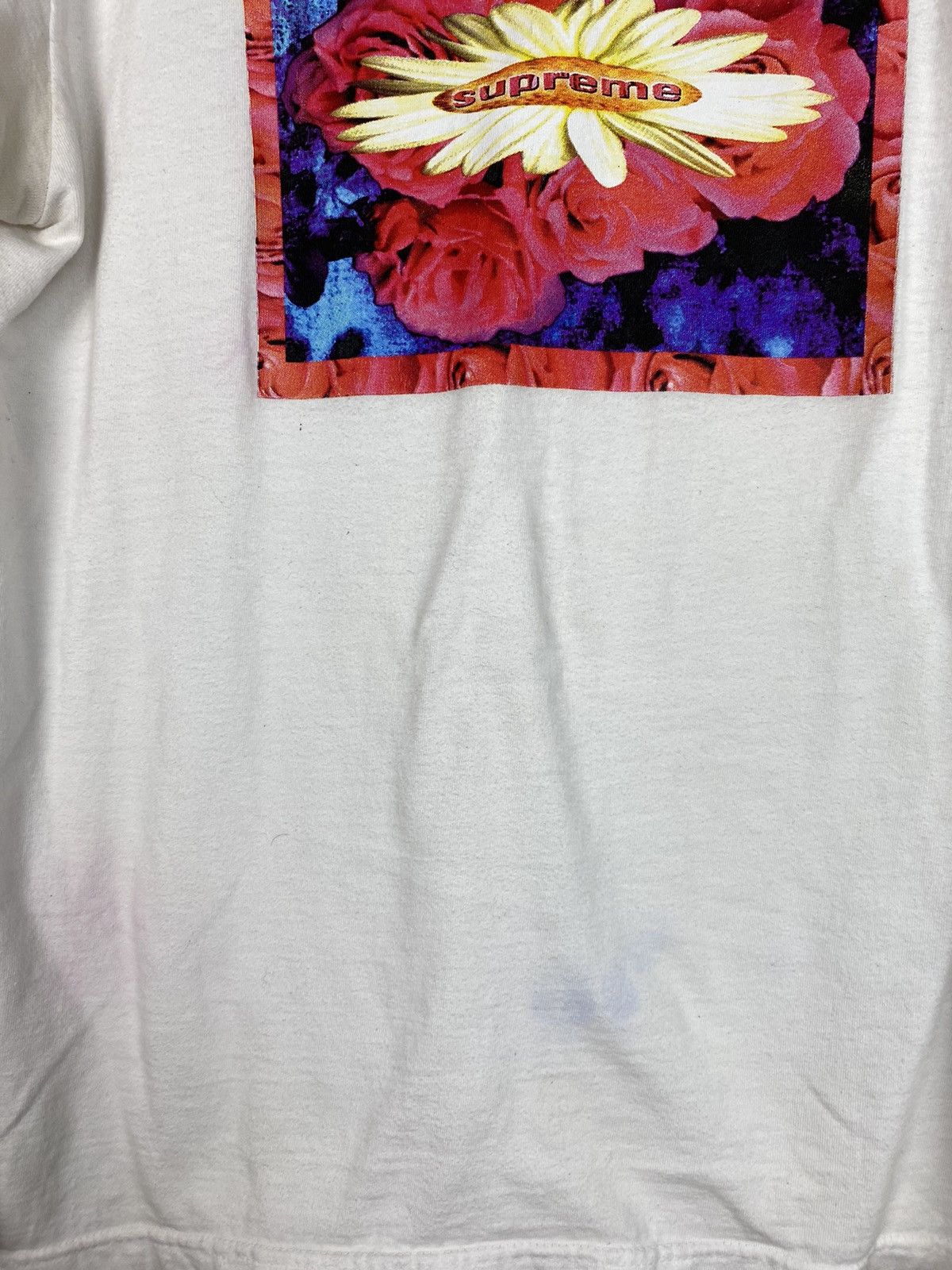 Supreme White Supreme Flower Bloom along Sleeve T Shirt Size US M / EU 48-50 / 2 - 3 Thumbnail