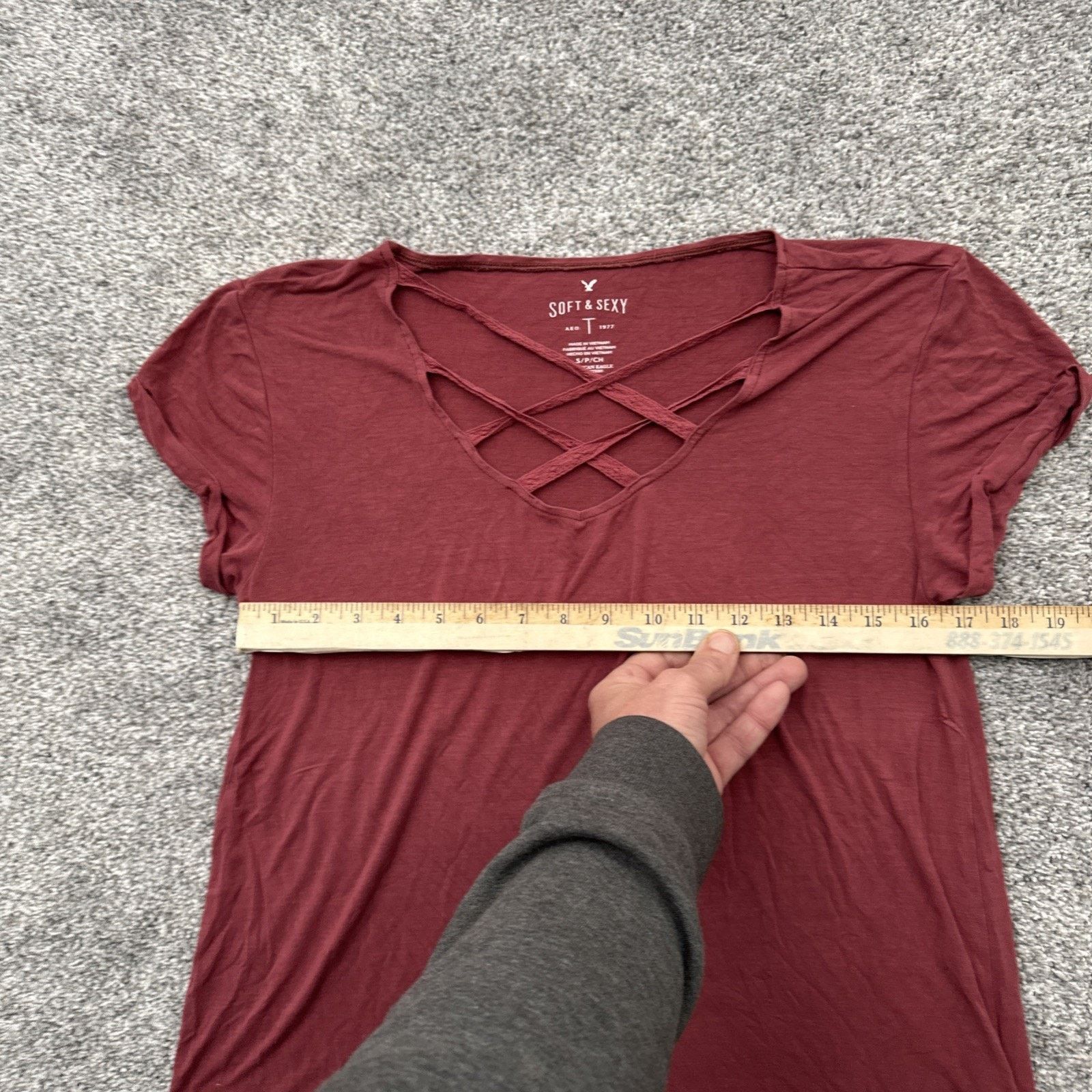 American Eagle Outfitters American Eagle Tee Womens S Y2K Soft Sexy Earthy Crisscross Size S / US 4 / IT 40 - 3 Thumbnail