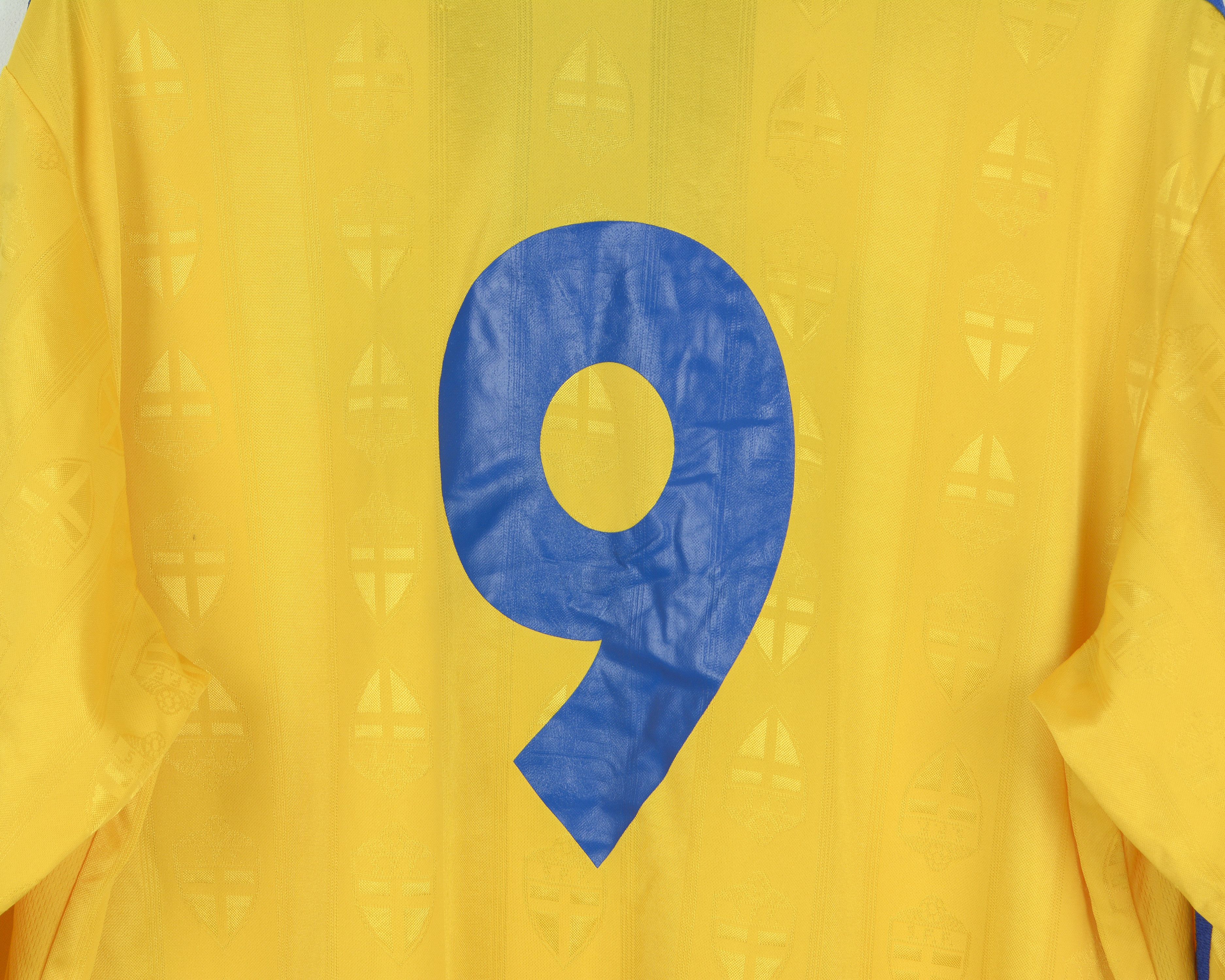 Adidas × Vintage SWEDEN Ljungberg #9 Home Shirt XL Adult 1998 1999 Kit Size US XL / EU 56 / 4 - 10 Thumbnail