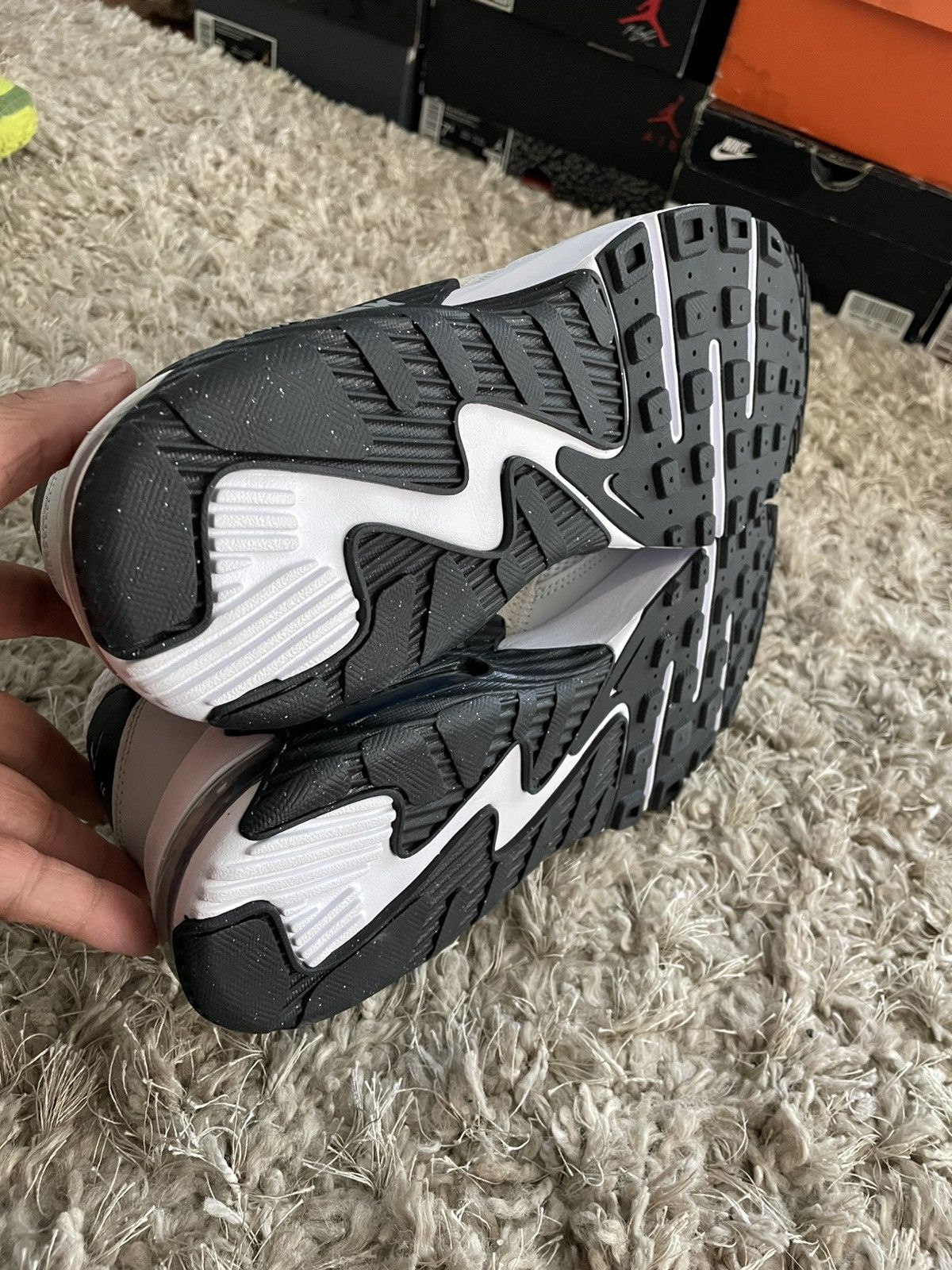 Nike Nike Air Max Excee White Black Size US 10.5 / EU 43-44 - 10 Thumbnail