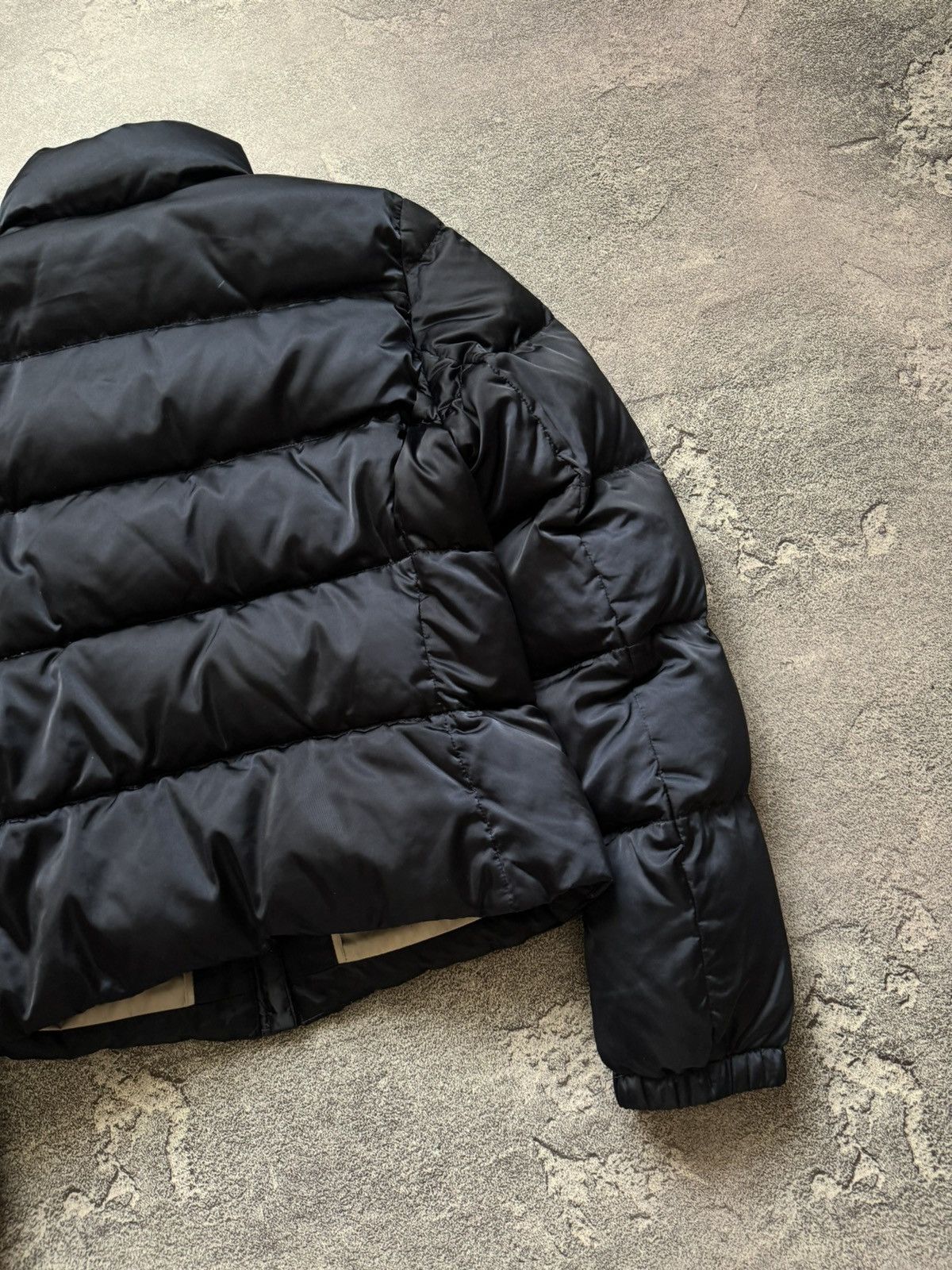 Prada Prada 42size down jacket bomber zip quilted puffer Size M / US 6-8 / IT 42-44 - 24 Thumbnail