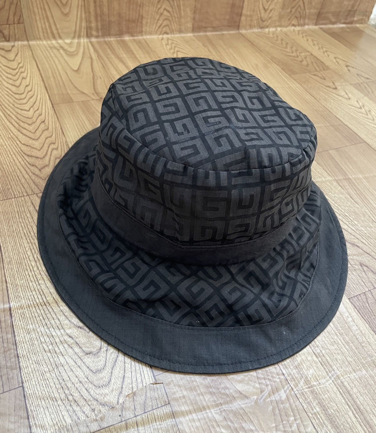 Givenchy Very Rare Vintage Brand Givenchy Monogram Bucket Hat 1990s Size ONE SIZE - 5 Thumbnail