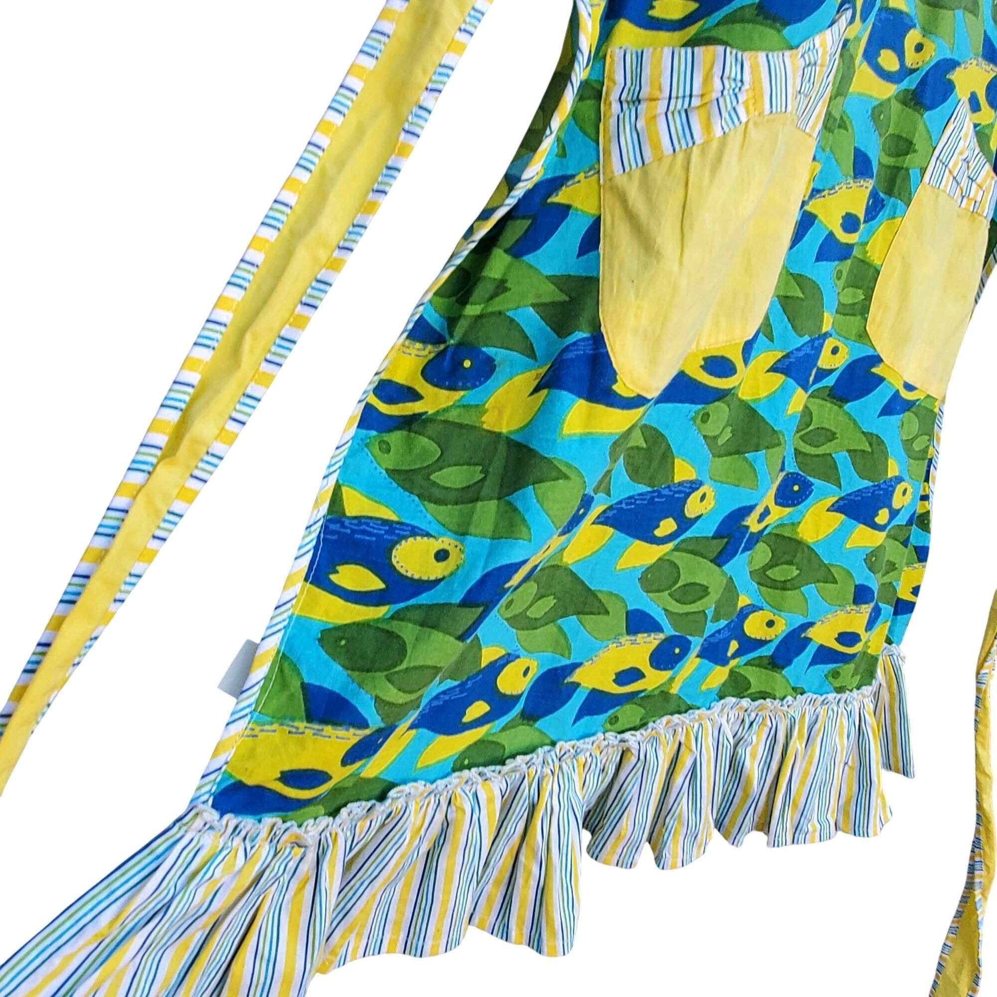 Other Retro Ruffled Bib Apron Colorful Blue Green Fish Pattern wit Size ONE SIZE - 1 Thumbnail