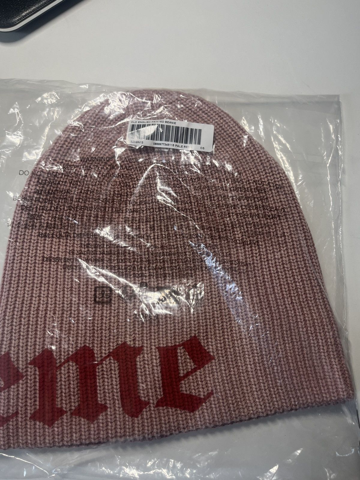 Supreme Supreme old english beanie red Size ONE SIZE - 2 Thumbnail