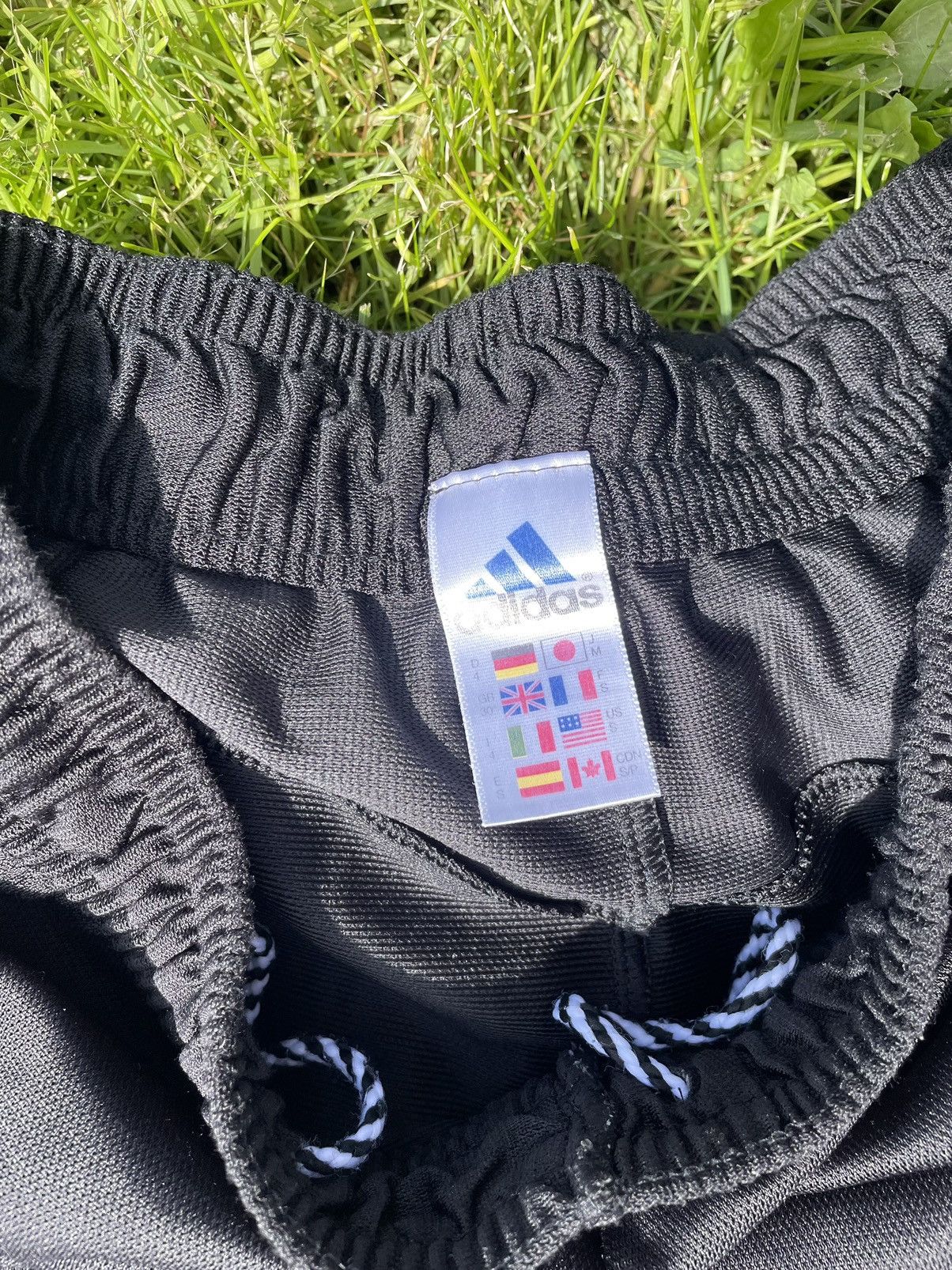 Adidas × Vintage Newcastle vintage 1999 2000 Adidas home football shorts Size US 32 / EU 48 - 3 Thumbnail