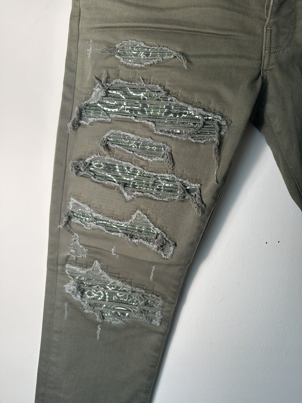 Amiri Amiri Bandana Thrasher Olive Green Jeans Size US 34 / EU 50 - 4 Thumbnail