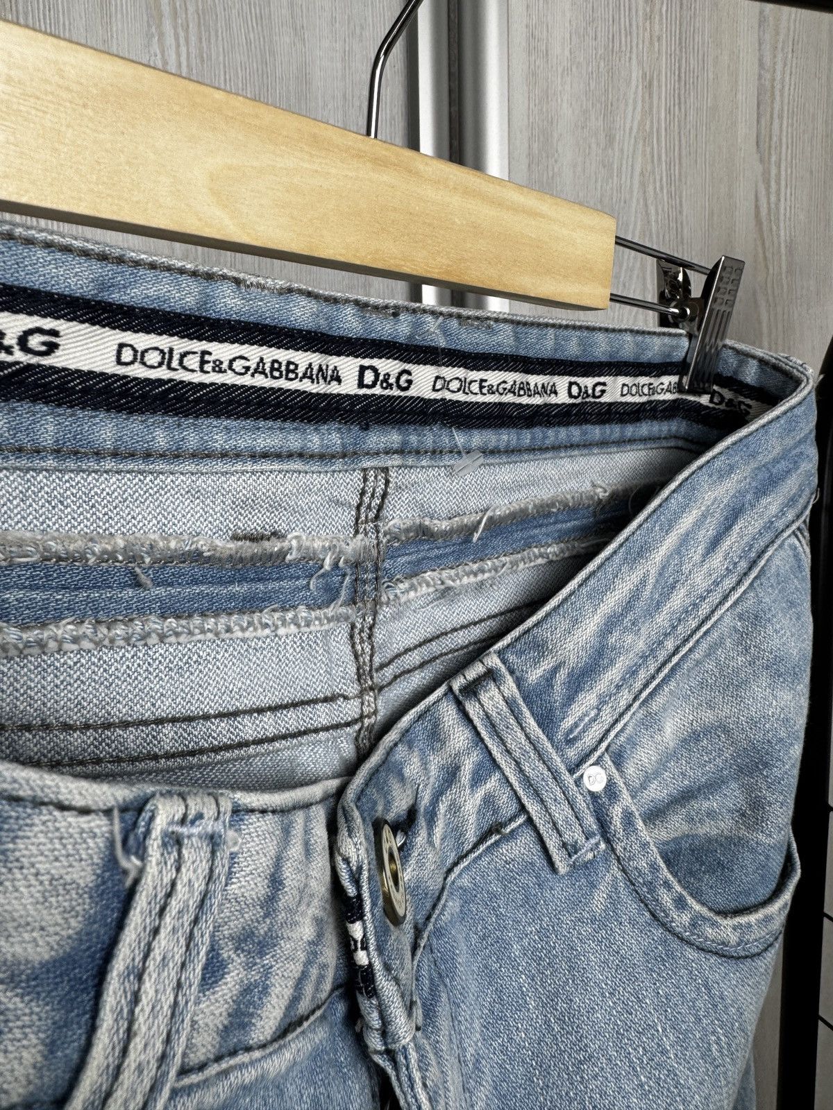Dolce & Gabbana Dolce & Gabbana vintage distressed denim blue jeans Size US 31 - 10 Thumbnail