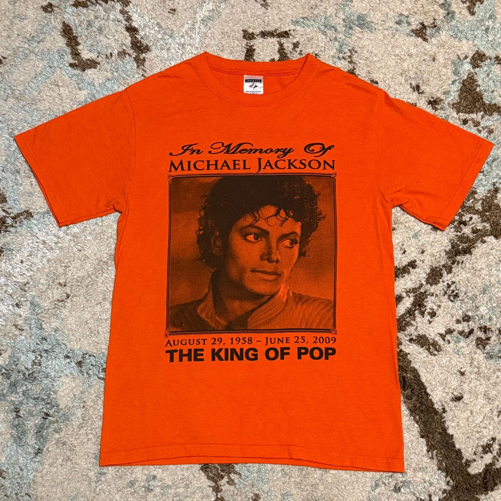 Jerzees 2009 Michael Jackson Memorial Shirt Size Small King of Pop Size US S / EU 44-46 / 1 - 1 Thumbnail