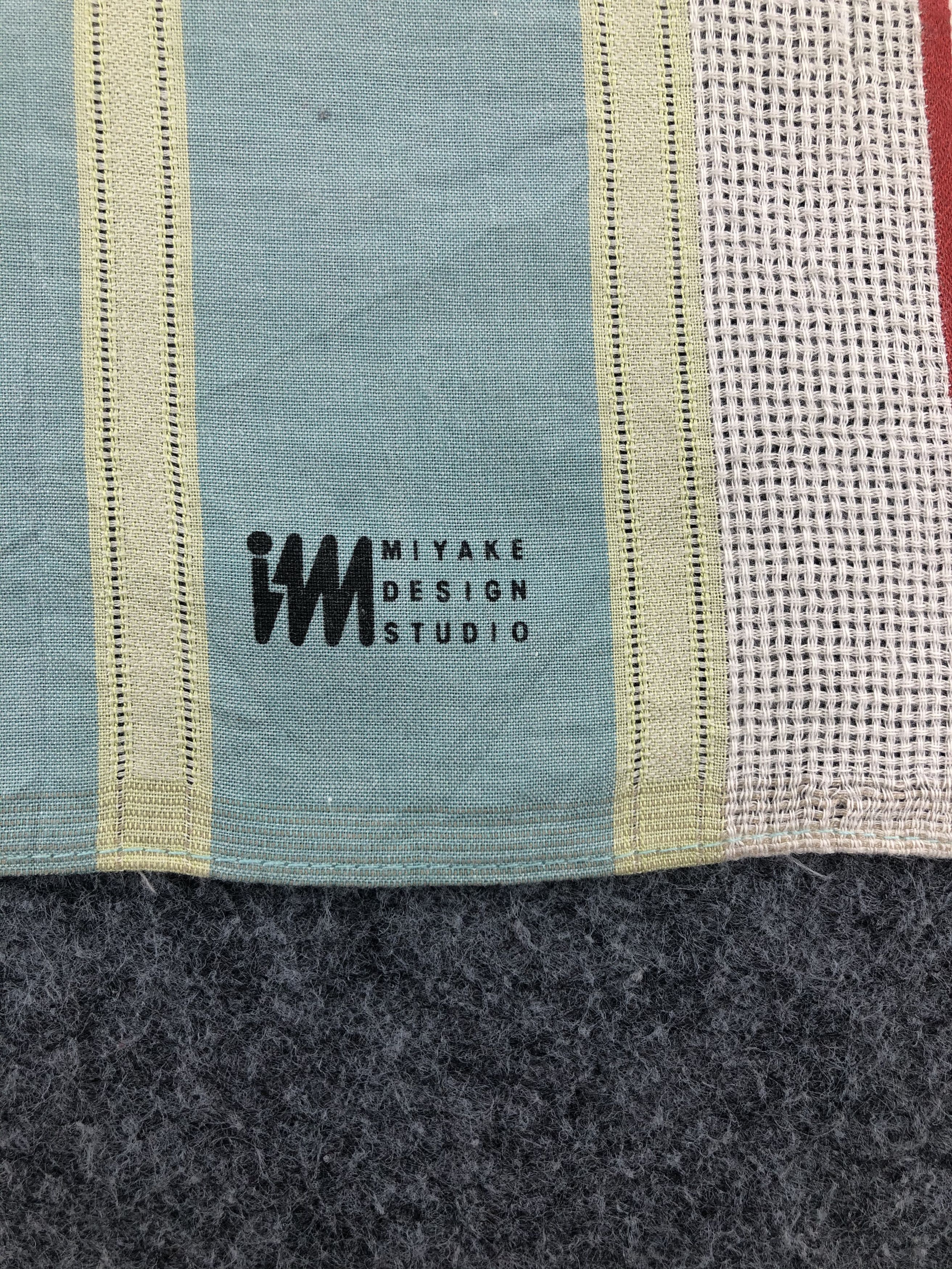 Issey Miyake Issey Miyake Handkerchief / Bandana / Neckerchief Size ONE SIZE - 5 Thumbnail