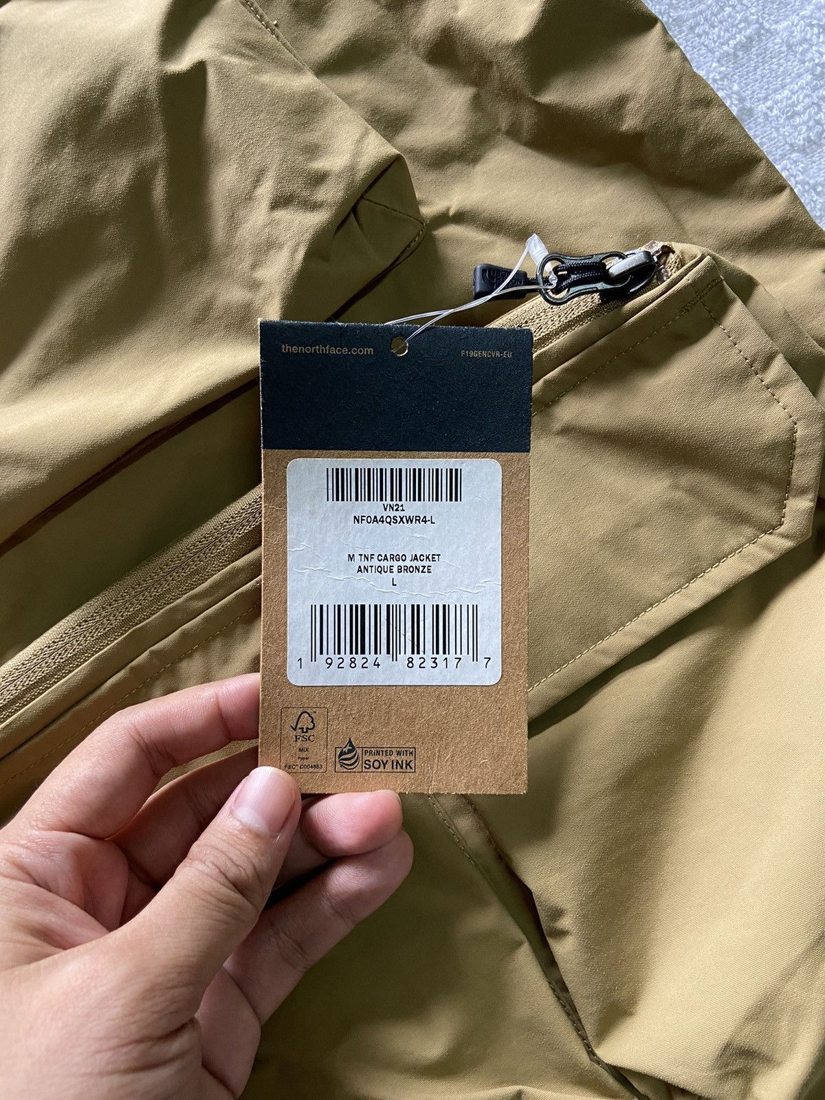 Supreme × The North Face The North Face X Supreme Cargo Jacket ( Waterproof ) Size US L / EU 52-54 / 3 - 3 Thumbnail