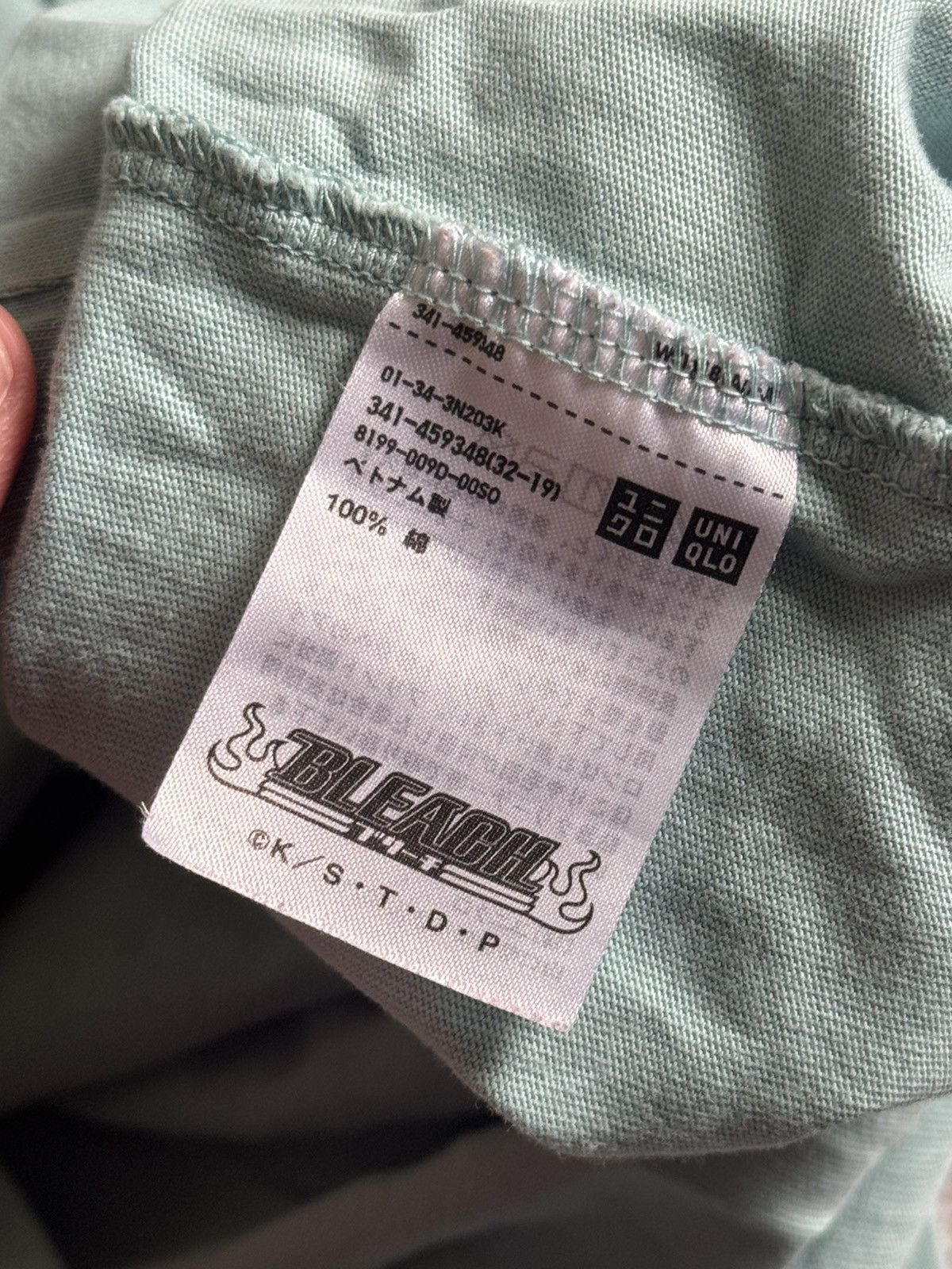 Uniqlo × Vintage Uniqlo UT Archive anime Bleach naruto tee T-shirt tank Size US M / EU 48-50 / 2 - 6 Thumbnail