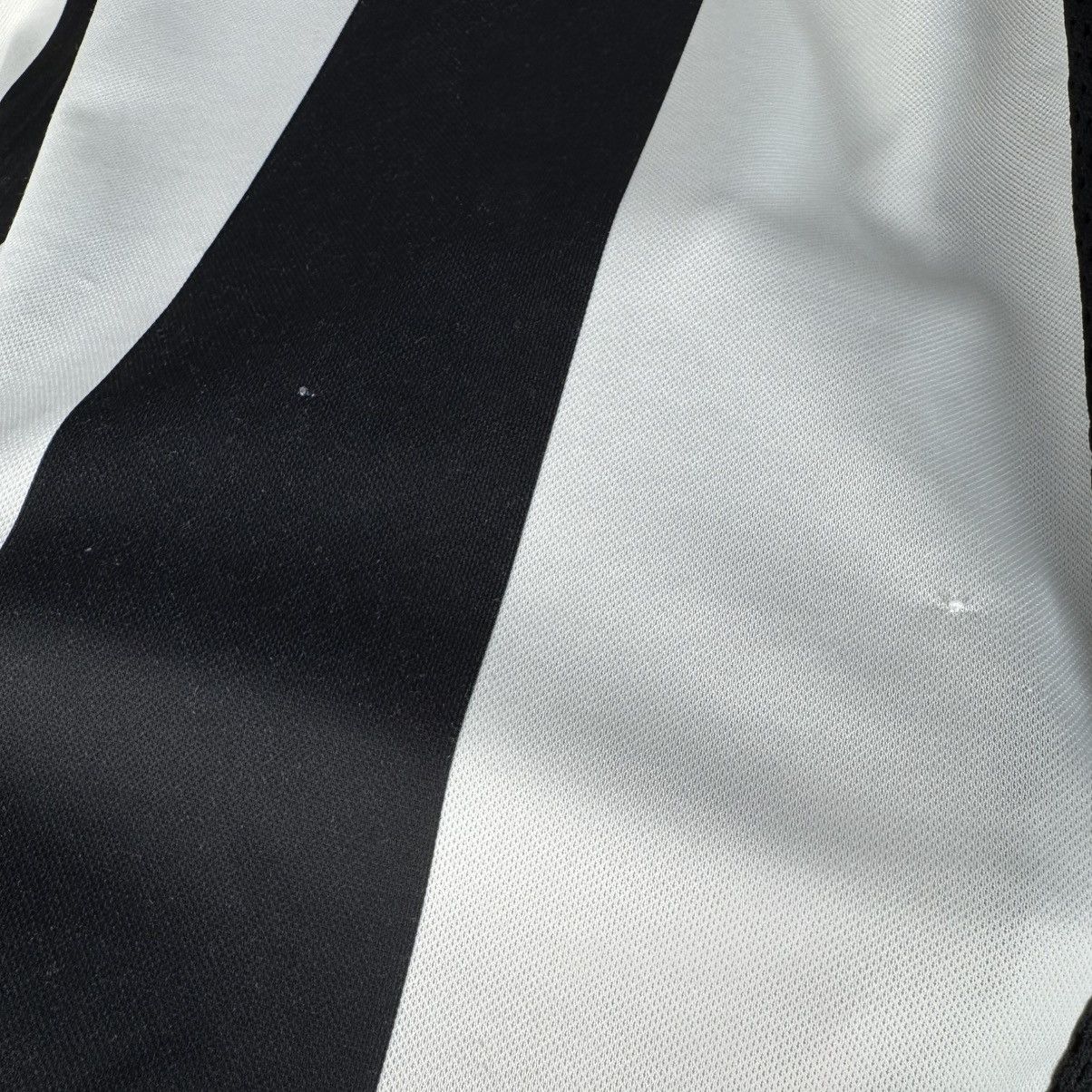 Kappa JUVENTUS 1997 1998 HOME FOOTBALL SHIRT SOCCER JERSEY VINTAGE Size US XL / EU 56 / 4 - 8 Thumbnail