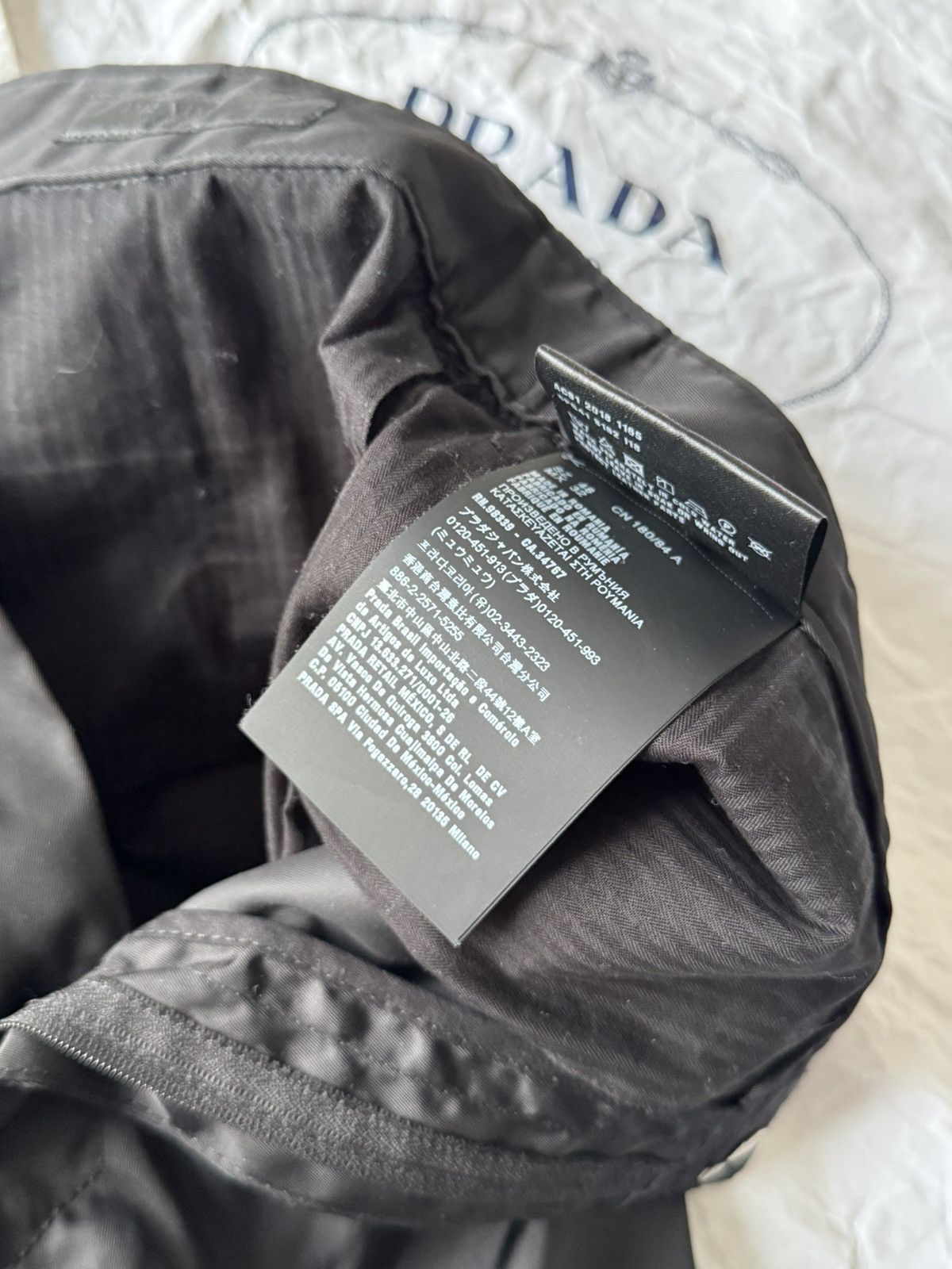 Prada Prada Nylon Pants Size US 32 / EU 48 - 8 Thumbnail