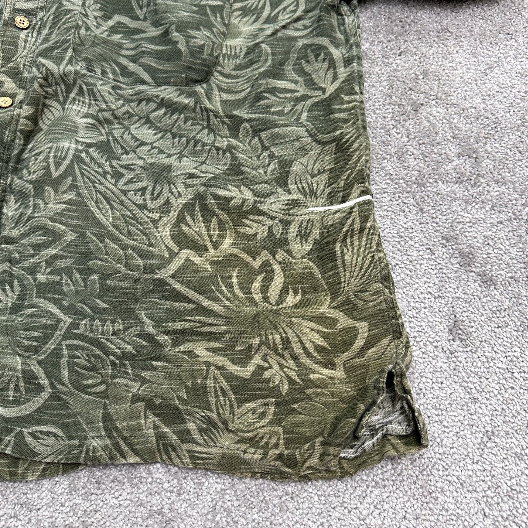 Vintage VINTAGE Flyshacker Hawaiian Shirt Mens XL Green Floral Short Sleeve Button-Down Casual Beach 90s Mens Size US XL / EU 56 / 4 - 4 Thumbnail