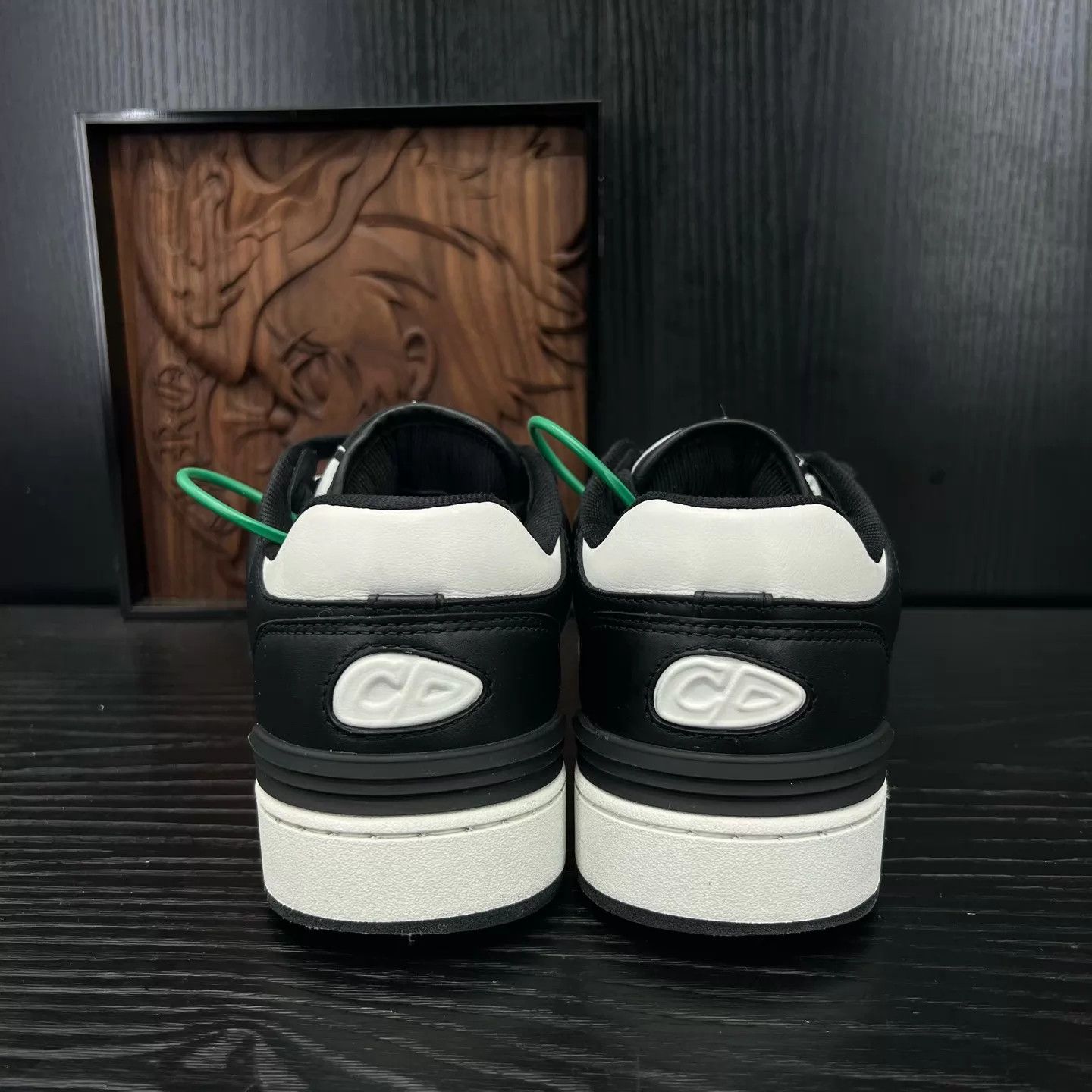 Dior Dior B57 Black & White 37 (Mint, Original Box) Size US 6.5 / IT 36.5 - 4 Thumbnail