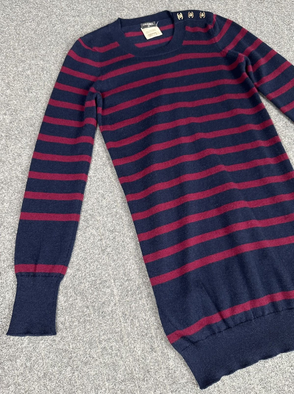 Chanel Chanel - Karl Lagerfeld 2011 Cashmere Jumper Dress Turn Lock Size XS / US 0-2 / IT 36-38 - 3 Thumbnail