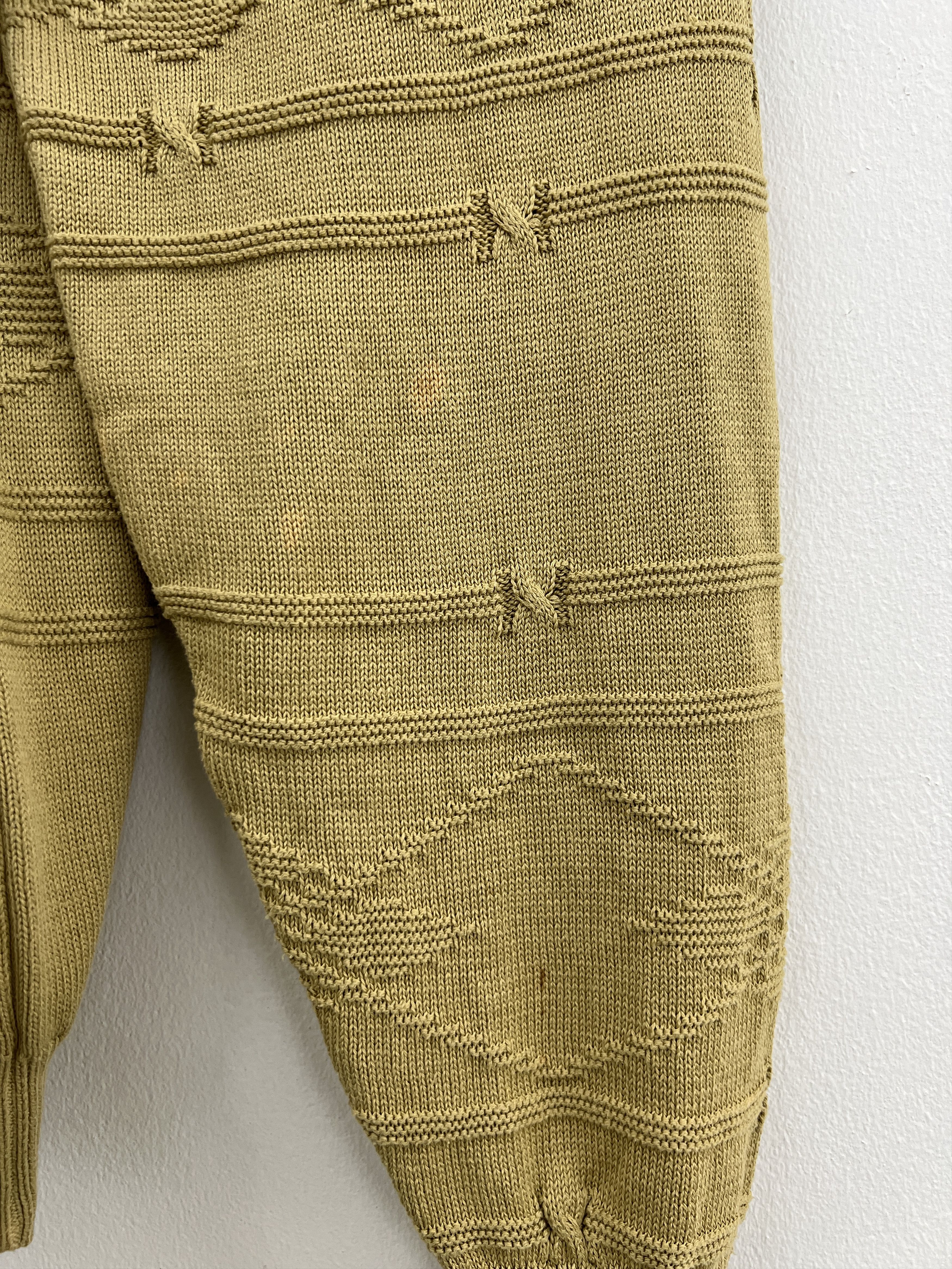Burberry Vintage 90s Burberry's Big Logo Knit Sweater (M) GTMPT693 Size US M / EU 48-50 / 2 - 13 Thumbnail