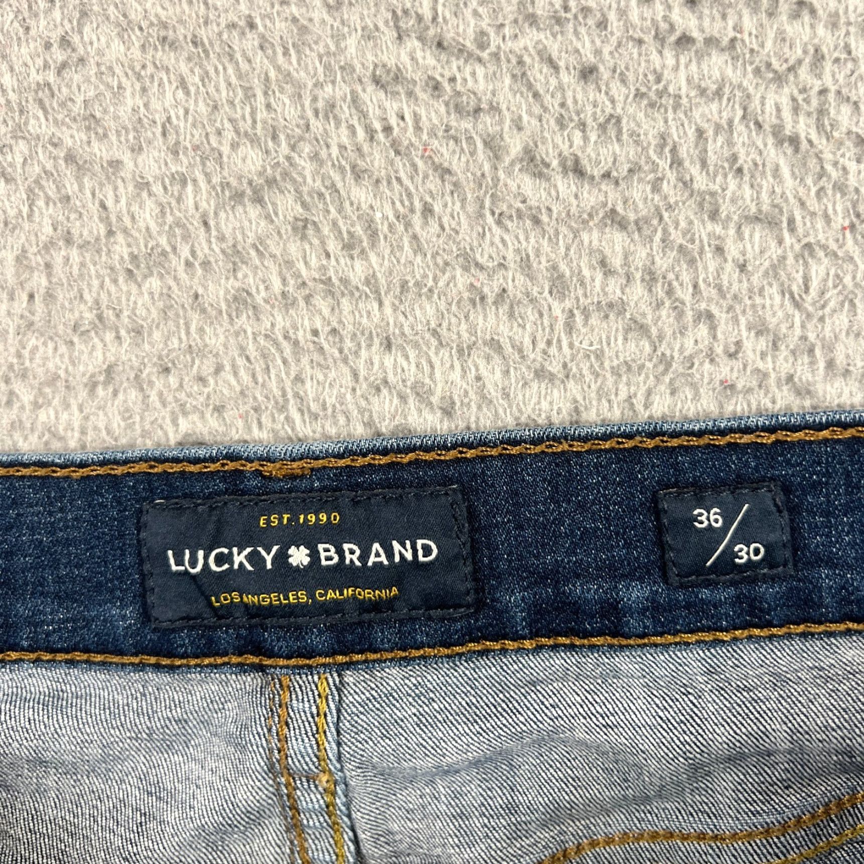 Lucky Brand VINTAGE Lucky Brand 410 Athletic Fit Jeans Men’s Size 36x30 Blue Stretch Waist 36 Straight Size US 36 / EU 52 - 6 Thumbnail