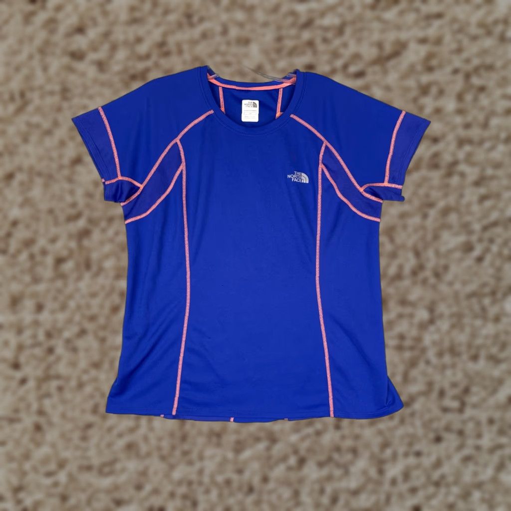 The North Face The North Face Shirt Women L Blue FlashDry 100% Polyester Crew Neck T-Shirt Slim Regular Men/Women? No gender. End with Womens. Size L / US 10 / IT 46 - 1 Thumbnail