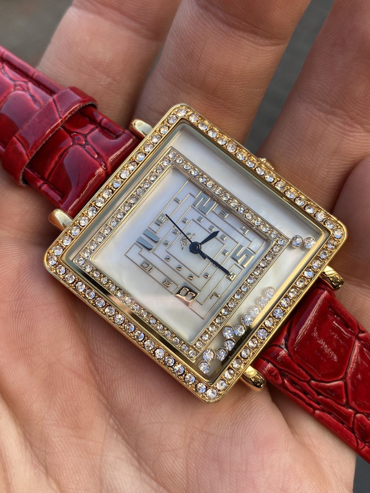 Japanese Brand × Vintage Square Crystal Watch w/ Red Strap - Japanese Mechanism Size ONE SIZE - 6 Thumbnail