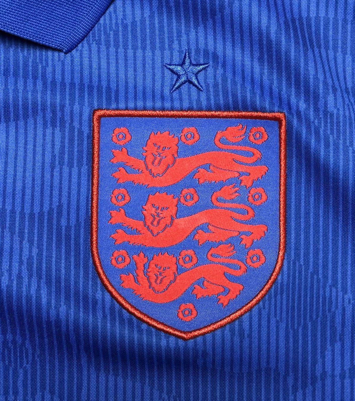 Nike England 2020 2021 Home Football Shirt Soccer Jersey Nike Size US L / EU 52-54 / 3 - 9 Thumbnail