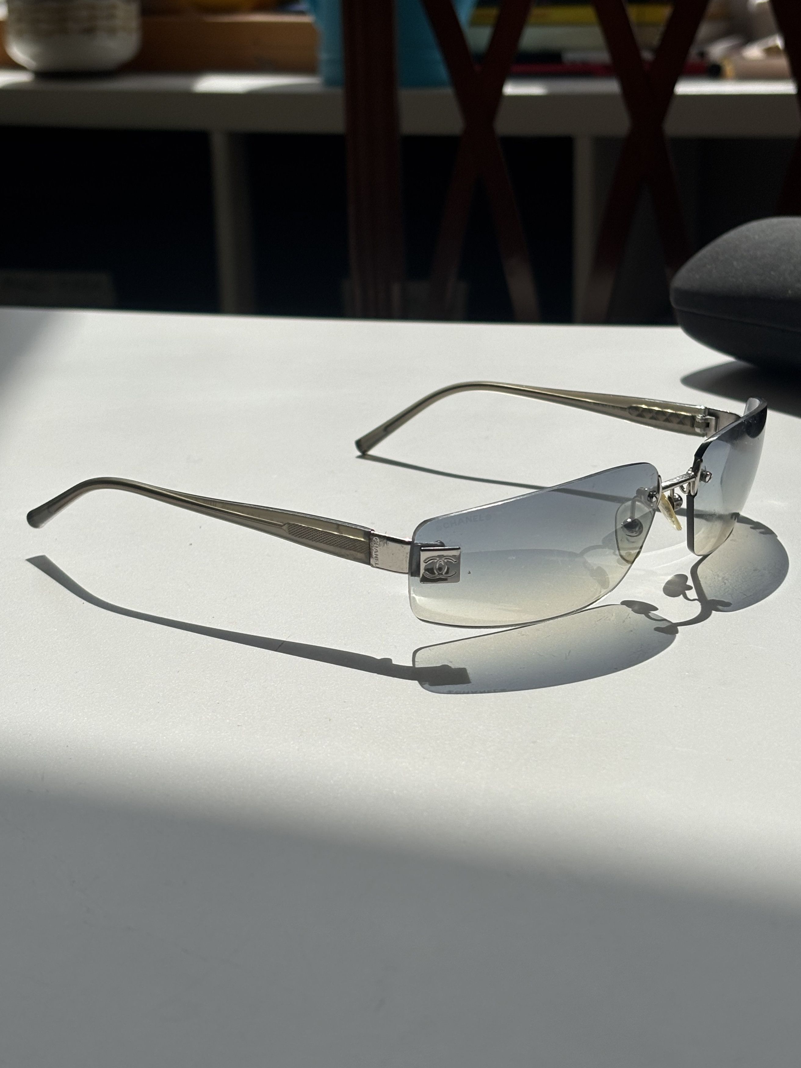 Chanel × Vintage CHANEL Sunglasses 4018 Rimless Rhinestone 4017 Vintage Size ONE SIZE - 3 Thumbnail