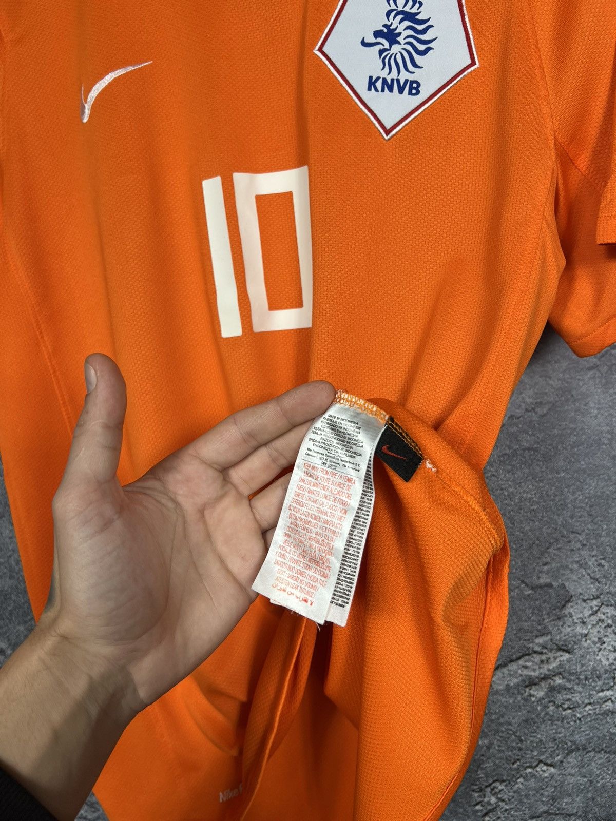 Nike Vintage Nike 2008/10 Nederland #10 Sneijder Holland Jersey Size US M / EU 48-50 / 2 - 8 Thumbnail