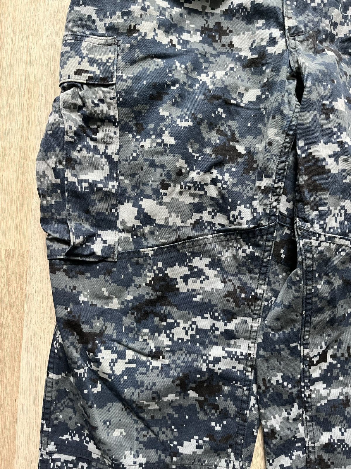Vintage US MILITARY ISSUED BLUE DIGITAL CAMO Size US 28 / EU 44 - 13 Thumbnail