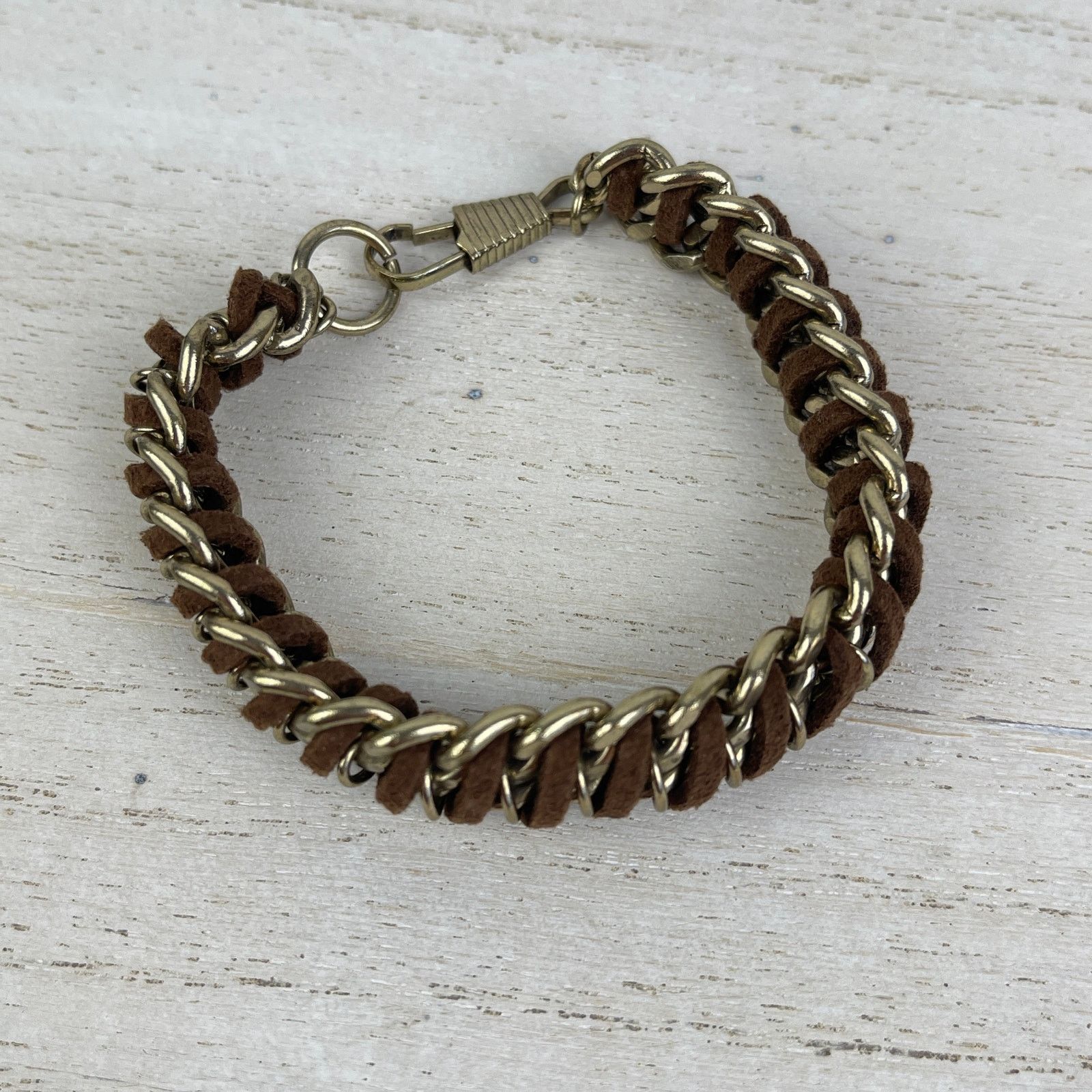 Other Gold Chunky Chain Bracelet Brown Braided Faux Leather NWOT Size ONE SIZE - 1 Thumbnail