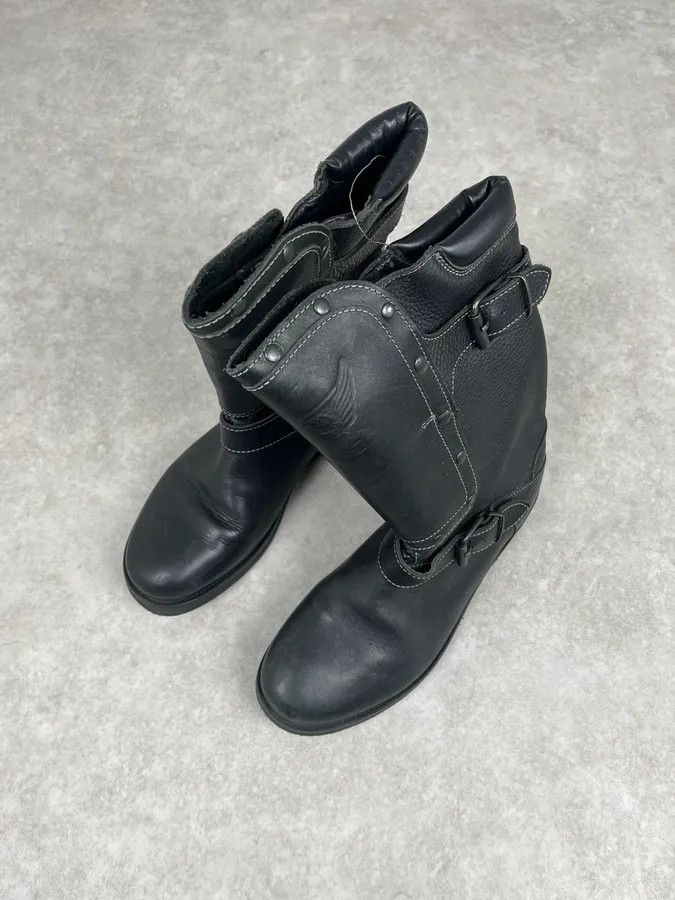 Emporio Armani AW2003 Emporio Armani Black Leather Biker Ankle Boots Size US 9 / EU 42 - 2 Thumbnail