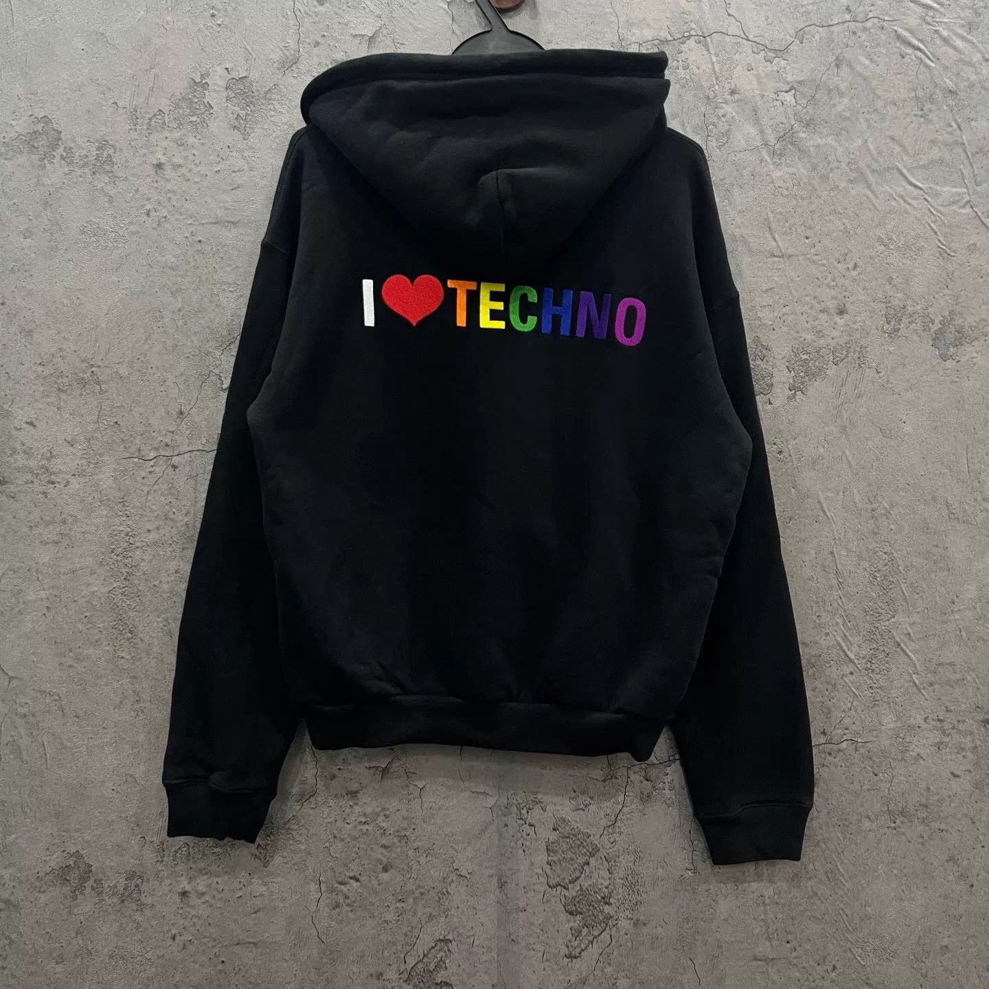 Balenciaga Balenciaga I ❤️ TECHNO Embroidered Logo Hoodie M Size US M / EU 48-50 / 2 - 4 Thumbnail