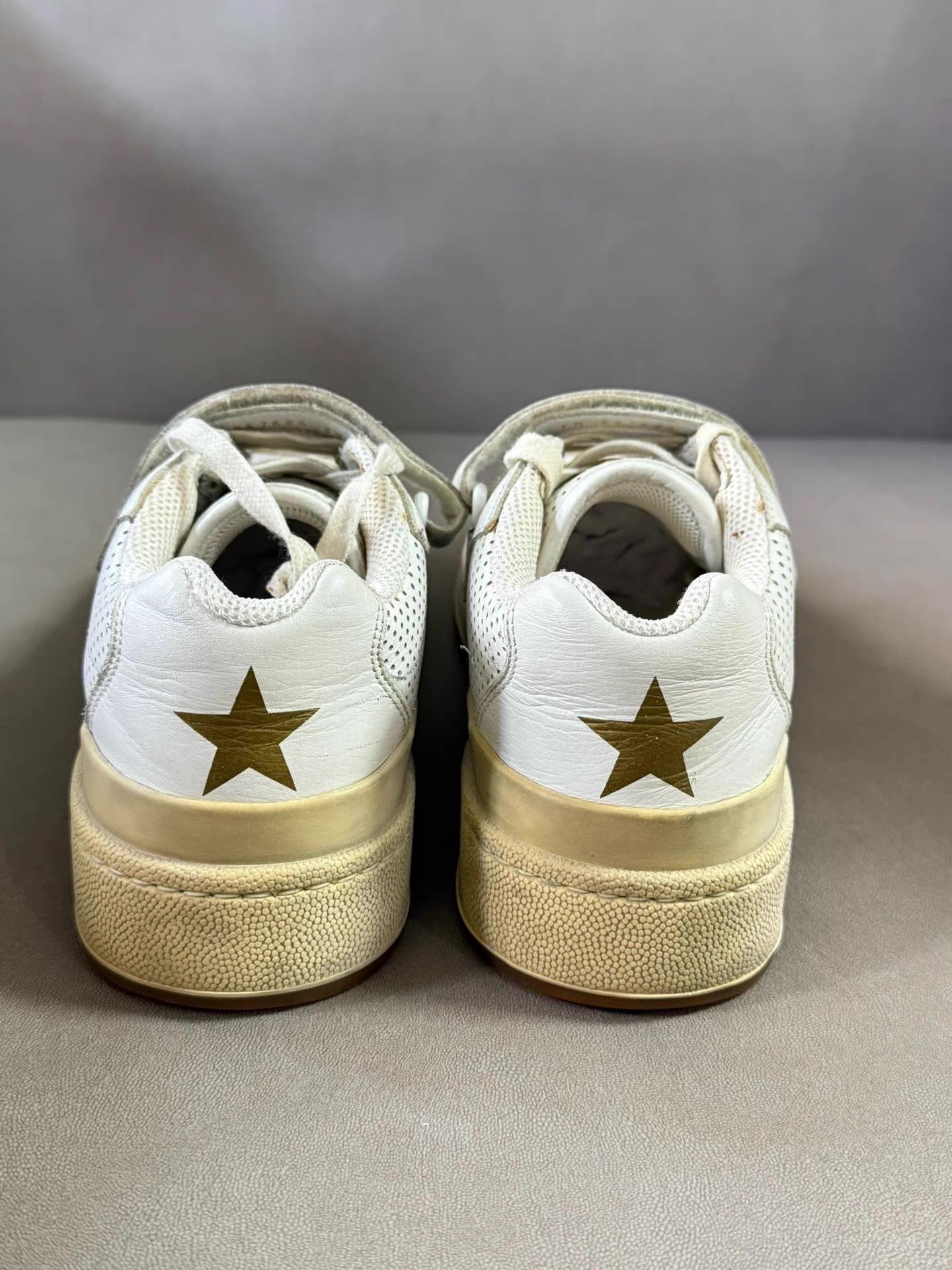 Saint Laurent Paris Saint Laurent White distressed leather low-top sneakers。Ｑ20 Size US 6.5 / EU 39-40 - 3 Thumbnail
