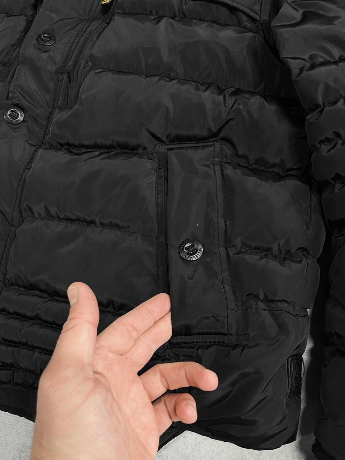 Wellensteyn Wellensteyn Men’s Black Down Bomber Jacket Size XL Hooded Size US XL / EU 56 / 4 - 7 Thumbnail