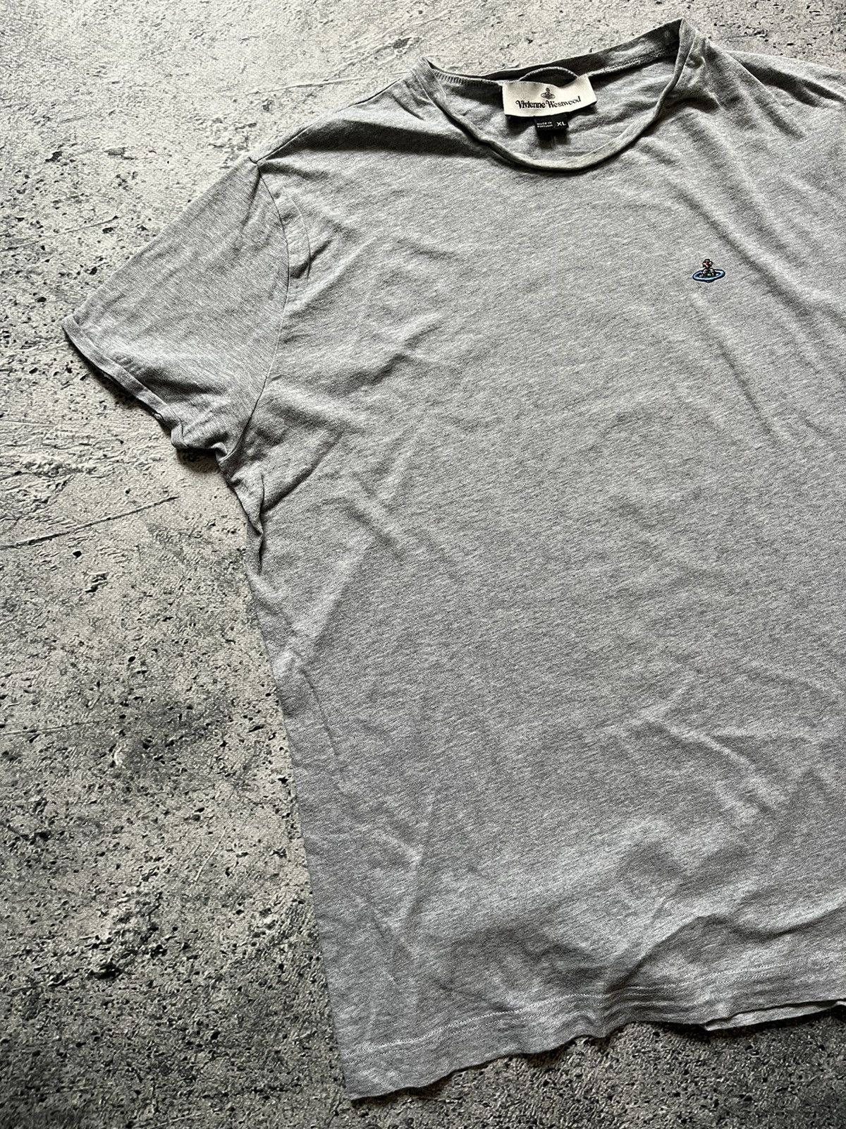 Vivienne Westwood 🔥Vintage Vivienne Westwood T Shirt Khaki Gray Size US XL / EU 56 / 4 - 2 Thumbnail