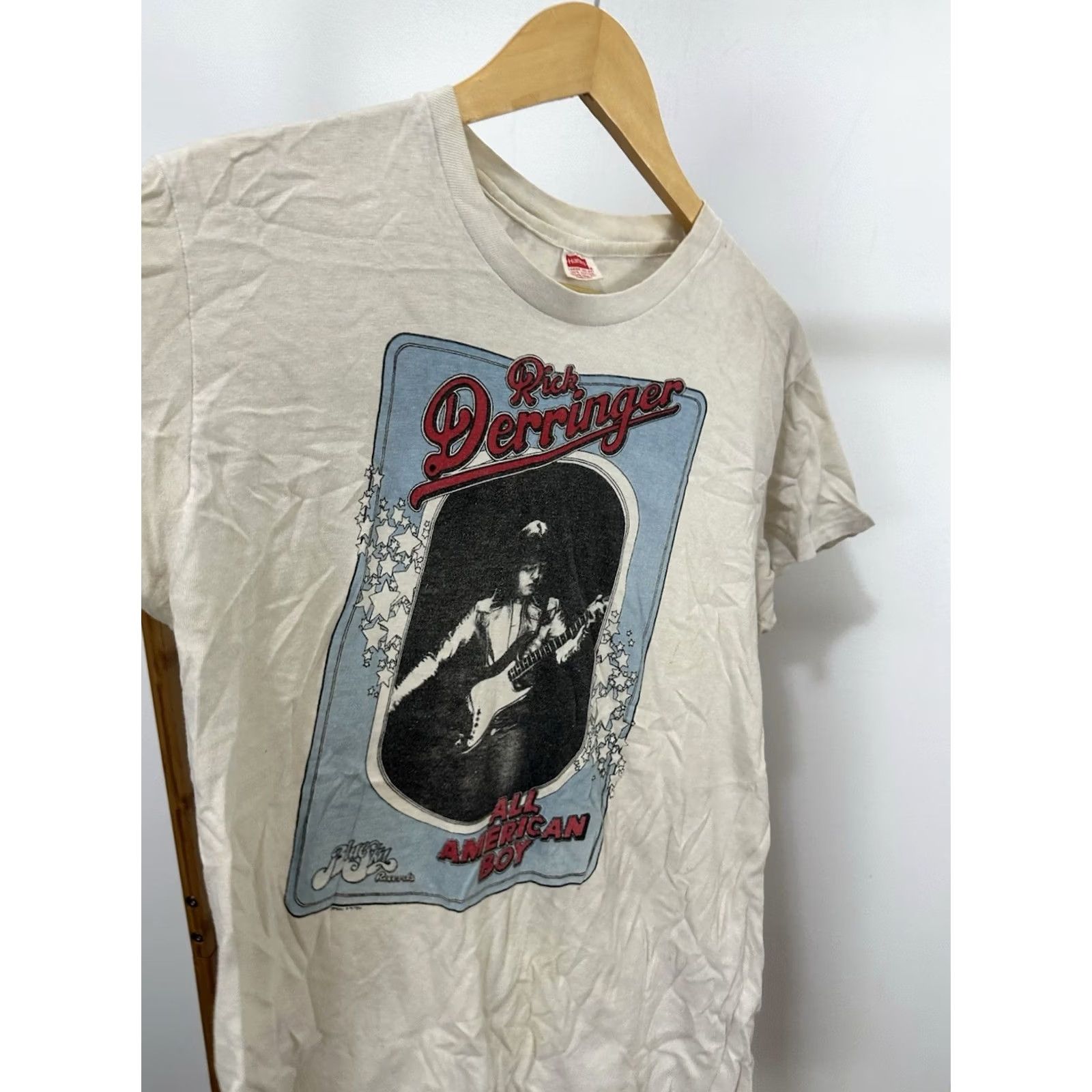 Hanes VINTAGE 70s Rick Derringer All American Boy Band Concert Tee Hanes T-Shirt Cream Size L Mens Size US L / EU 52-54 / 3 - 6 Thumbnail
