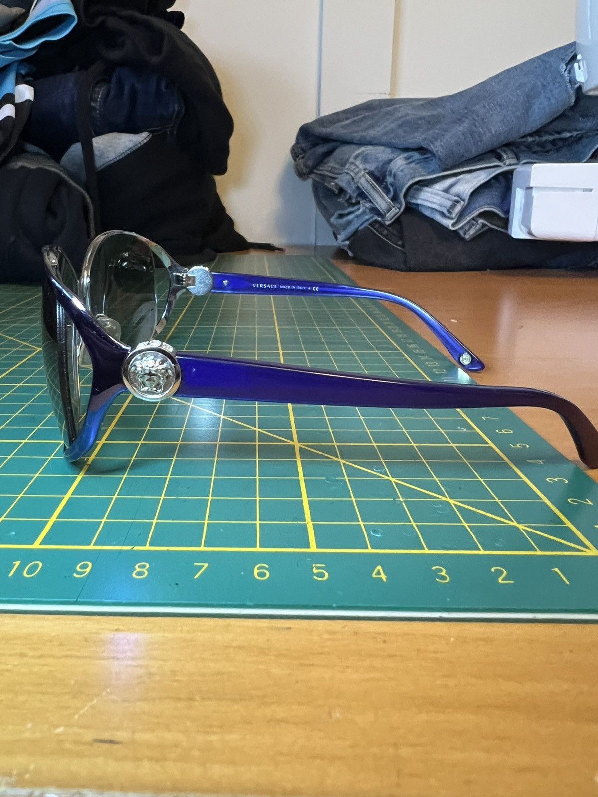 Versace Versace Red/Brown & Pink Medusa Icon Aviator Sunglasses Size ONE SIZE - 4 Thumbnail