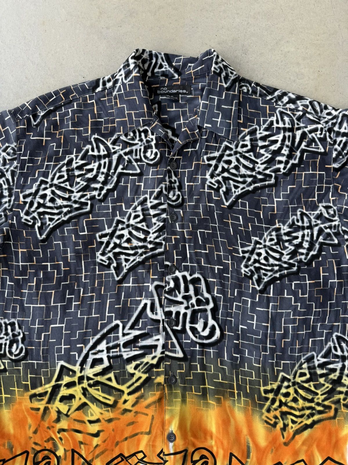 Vintage Vintage Y2K No Boundaries Graffiti AOP Button Up Shirt Size US M / EU 48-50 / 2 - 3 Thumbnail