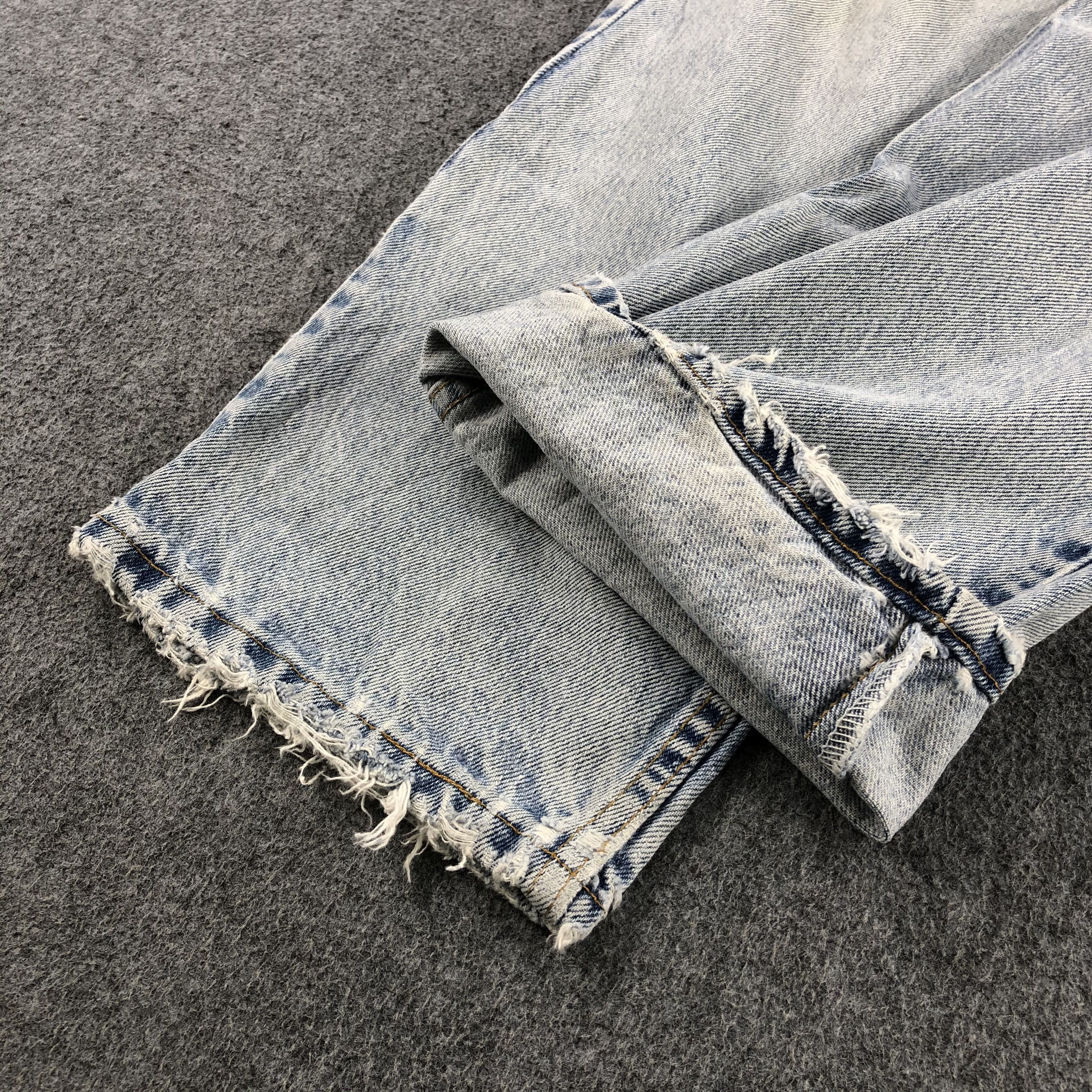 Levi's Vintage 90s Light Wash Levis 550 Jeans-J2188 Size US 33 - 6 Thumbnail