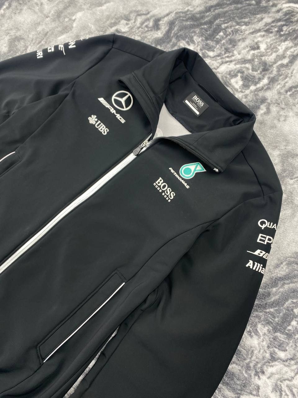 Hugo Boss Hugo Boss Mercedes-AMG Petronas F1 Team Softshell Jacket Size US M / EU 48-50 / 2 - 2 Thumbnail