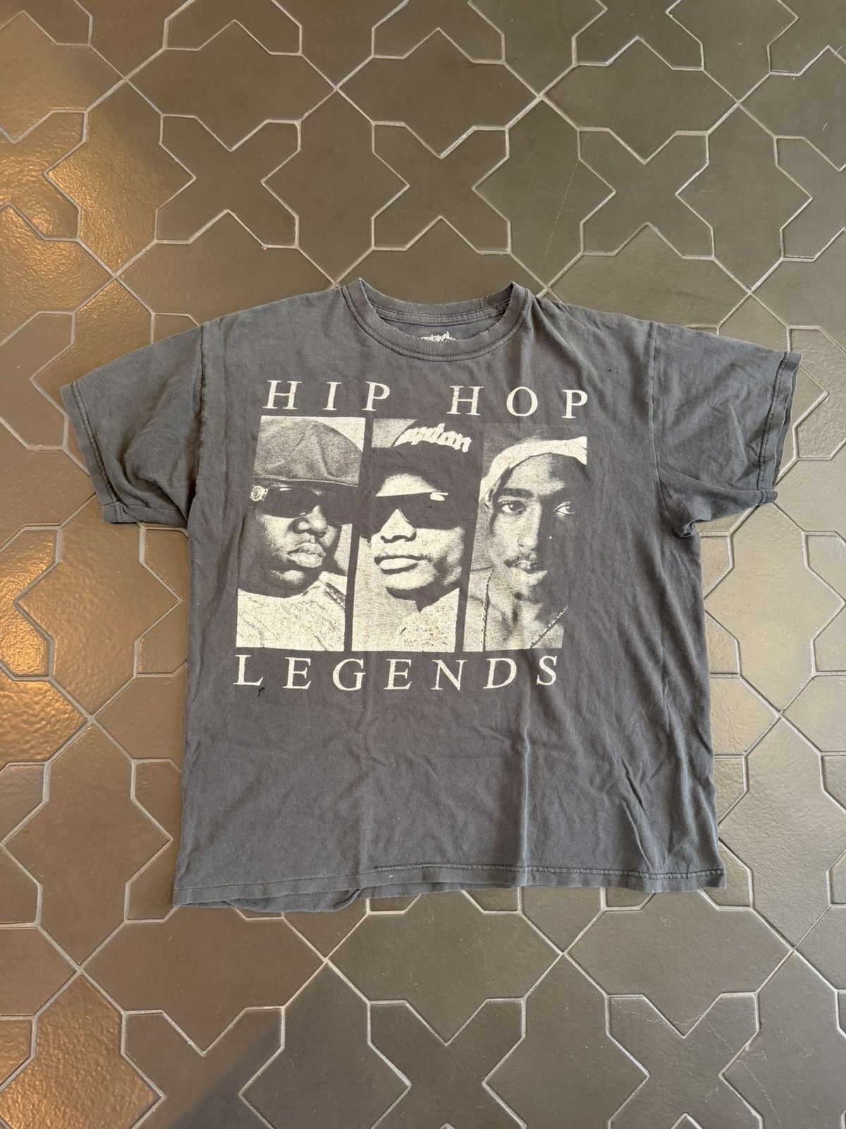 Band Tees Faded Hip Hop Legends Tee Size US L / EU 52-54 / 3 - 3 Thumbnail