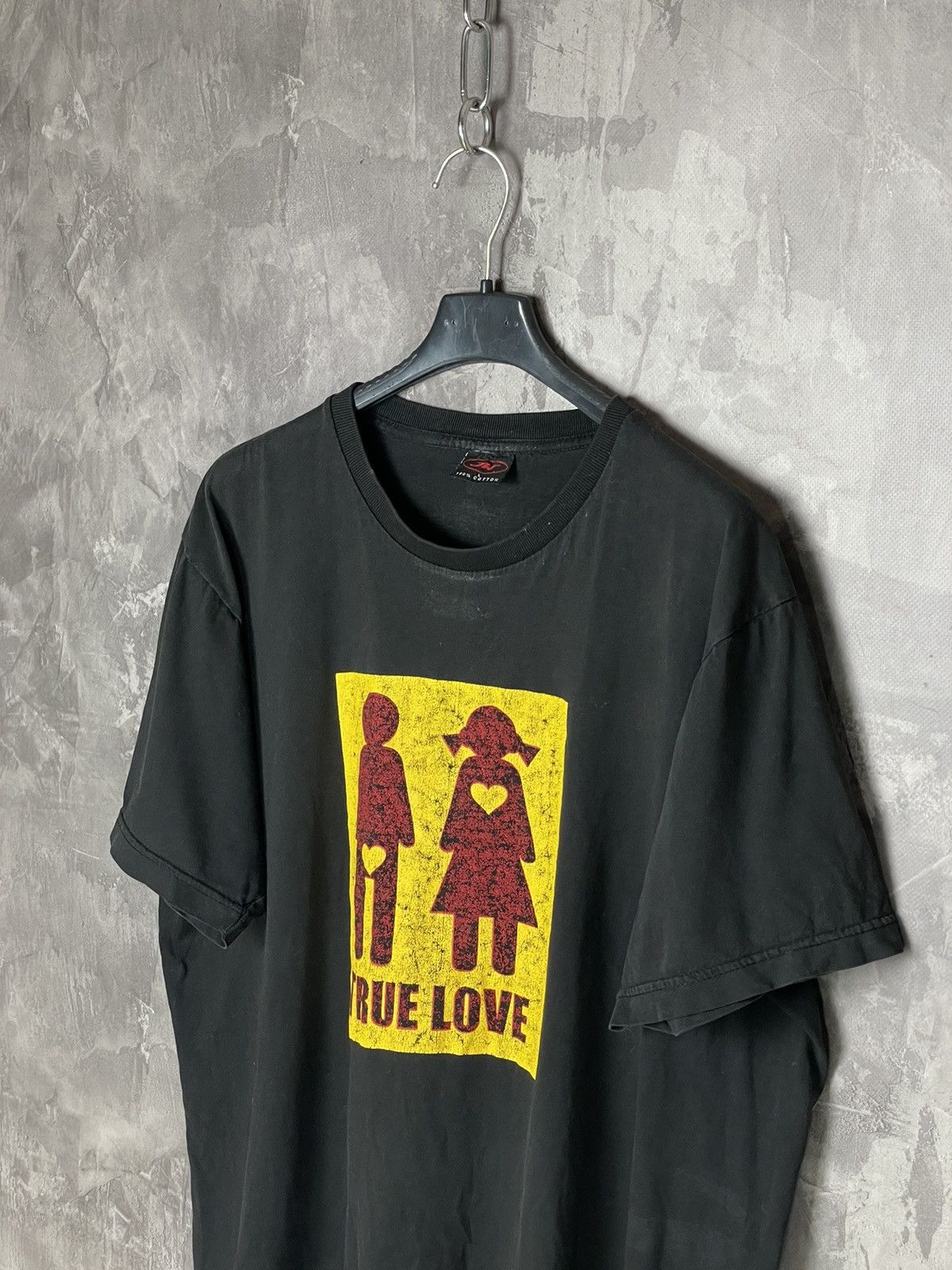 Vintage Vintage American Humour T shirt Faded “True Love” 90s Tee Size US L / EU 52-54 / 3 - 7 Thumbnail