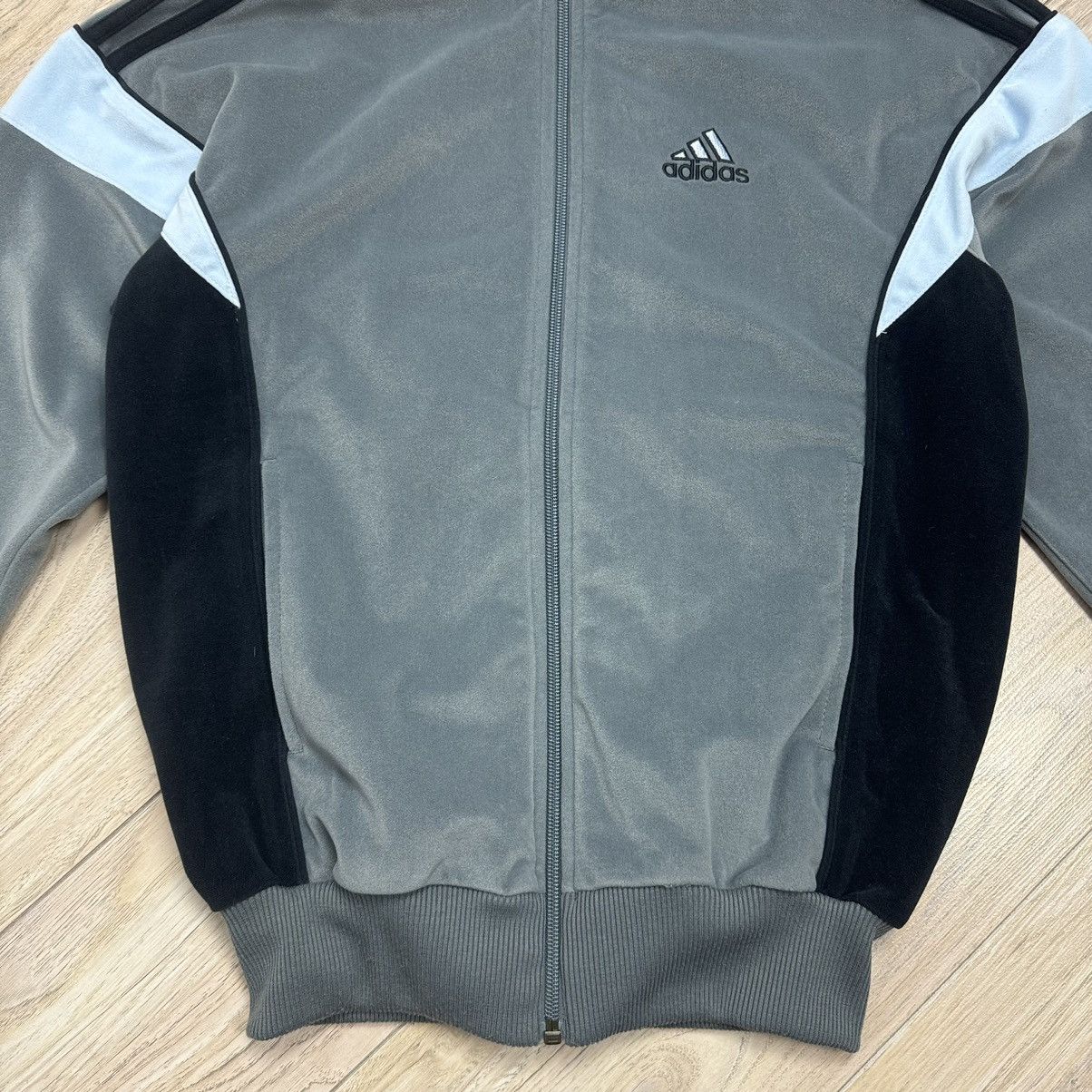 Adidas Vintage Y2K Adidas Rare Velour Grey Zip Up Track Jacket Size US S / EU 44-46 / 1 - 5 Thumbnail