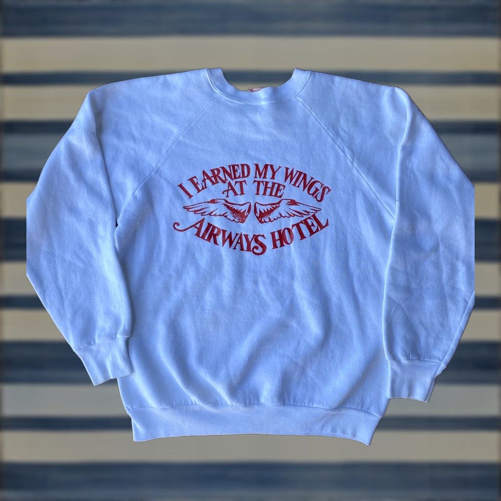 Fruit Of The Loom VINTAGE Airways Hotel Sweatshirt Crewneck Large 50/50 USA Mens 90s Logo Pullover Size US L / EU 52-54 / 3 - 1 Thumbnail