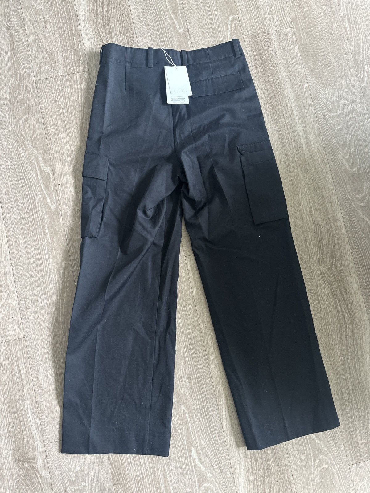 image of Cos Wide Leg Cargo Pants in Black, Men's (Size 30)