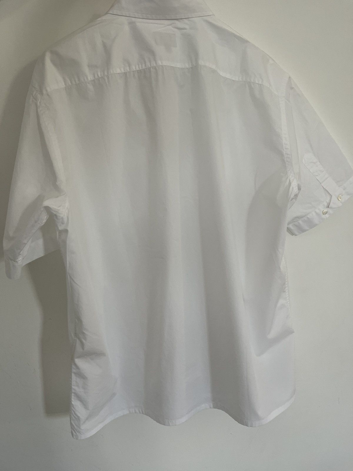 Fendi FENDI white boxy short sleeve shirt Size US L / EU 52-54 / 3 - 16 Thumbnail