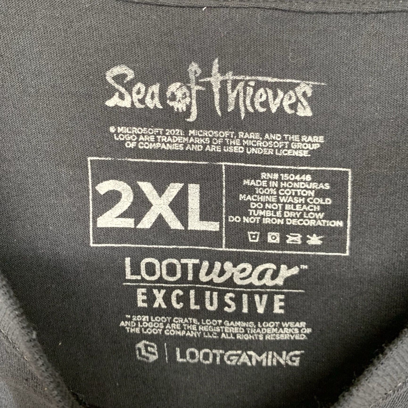Vintage VINTAGE Sea of Thieves Video Game T-Shirt Men 2XL Black Short Sleeve Logo Glitter Gaming Size US XXL / EU 58 / 5 - 4 Thumbnail
