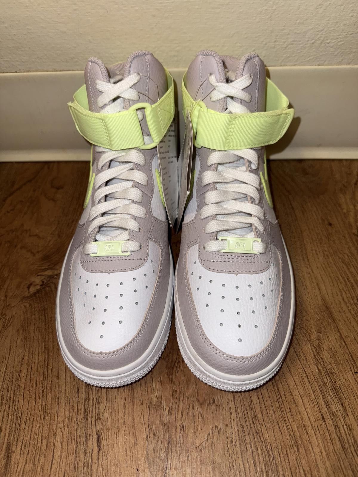 Nike Nike Air Force 1 High Platinum Tint Barely Volt Sample (Women’s) Size US 7 / IT 37 - 4 Thumbnail